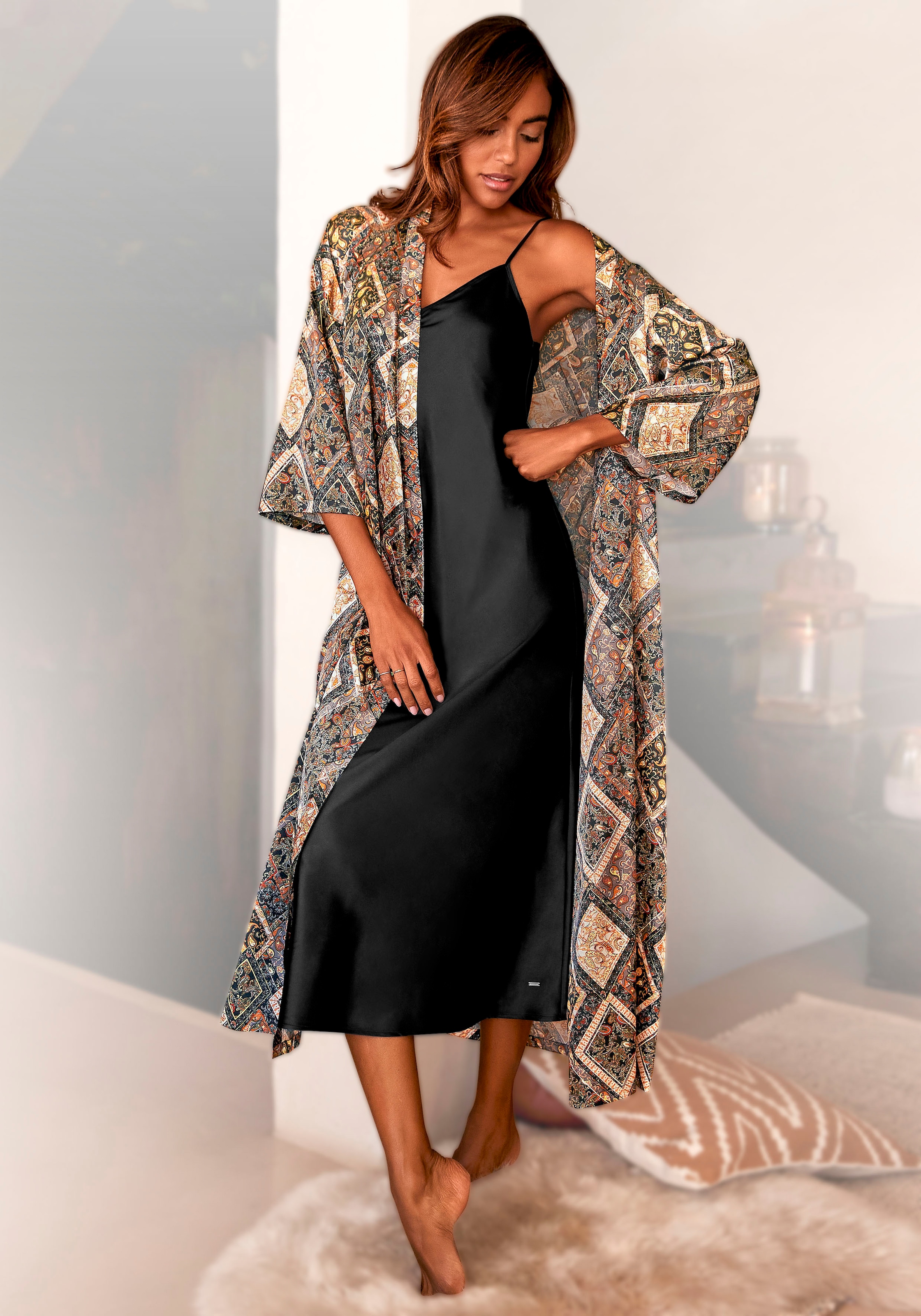 LASCANA Kimono, (2 St.), mit Spitzeneinsatz an Ärmel, Schulter + Rücken  kaufen bei OTTO | Kimonos