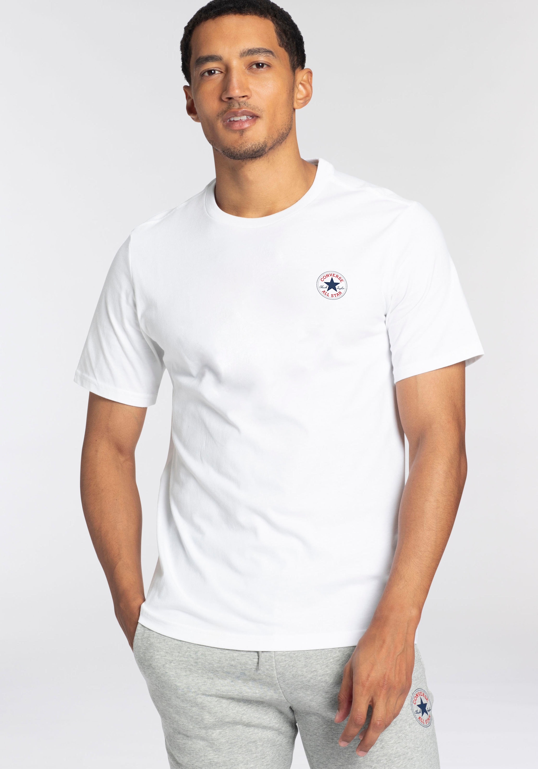 Converse T-Shirt »CORE CHUCK PATCH TEE« sportlicher Look, Kurzarm, Rundhalsausschnitt, aus Baumwolle