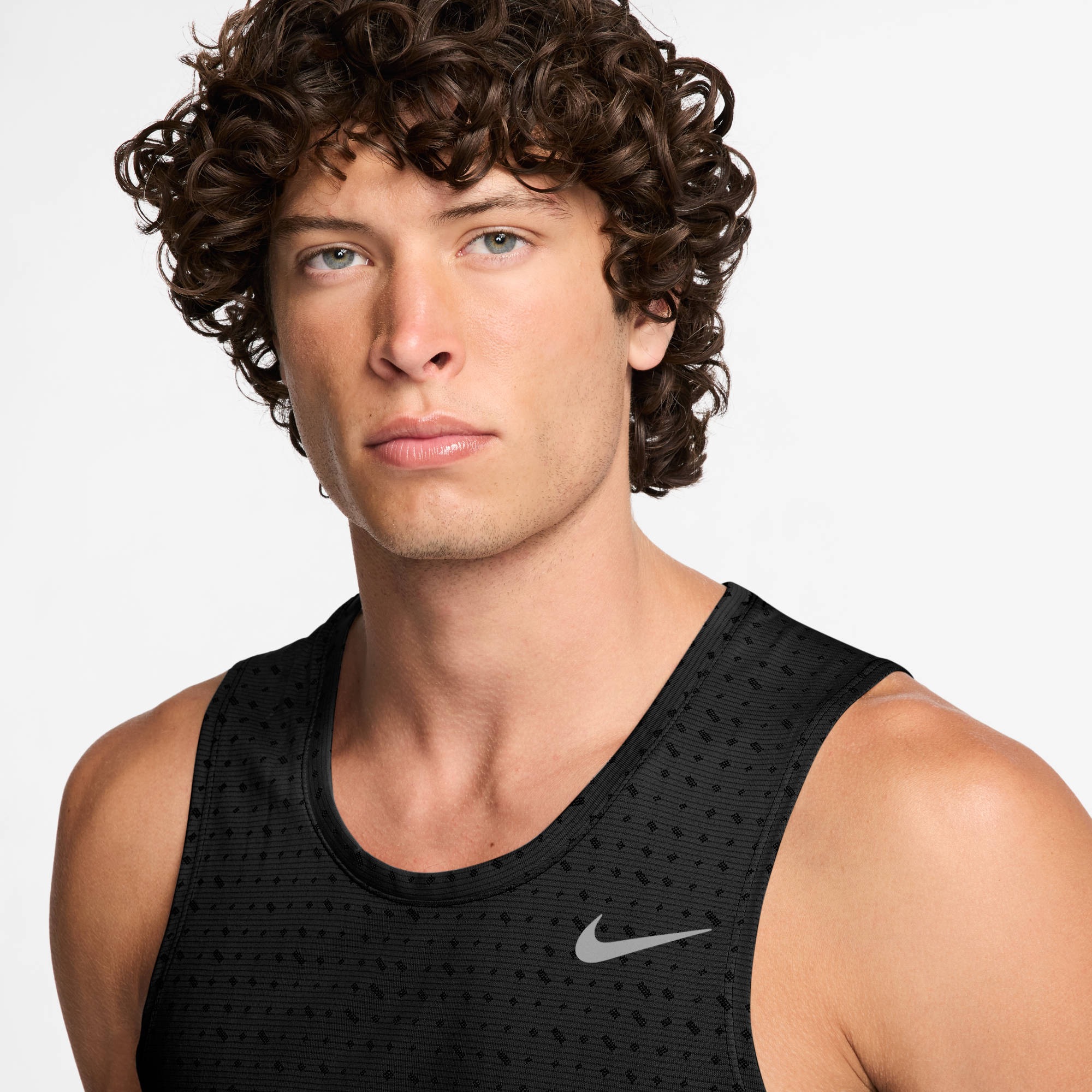 Nike Laufshirt »M NK DF BREATHE MILER TANK« für das Laufen entwickelt, mit Dri-FIT-Technologie, ärmelloses Design