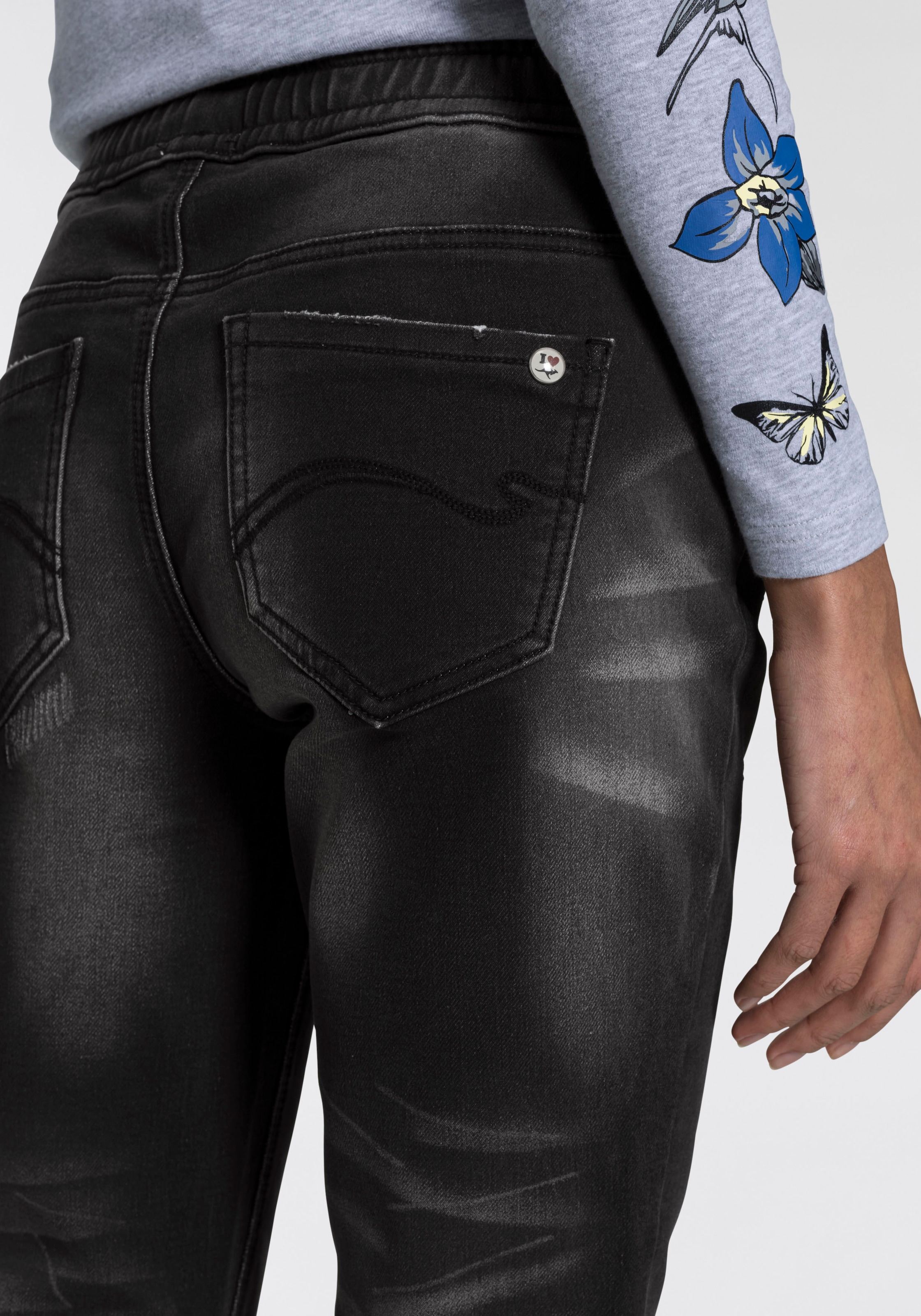 KangaROOS Jogg Pants »JOGG-DENIM-CAPRI«, in Denim-Optik mit elastischem Bündchen