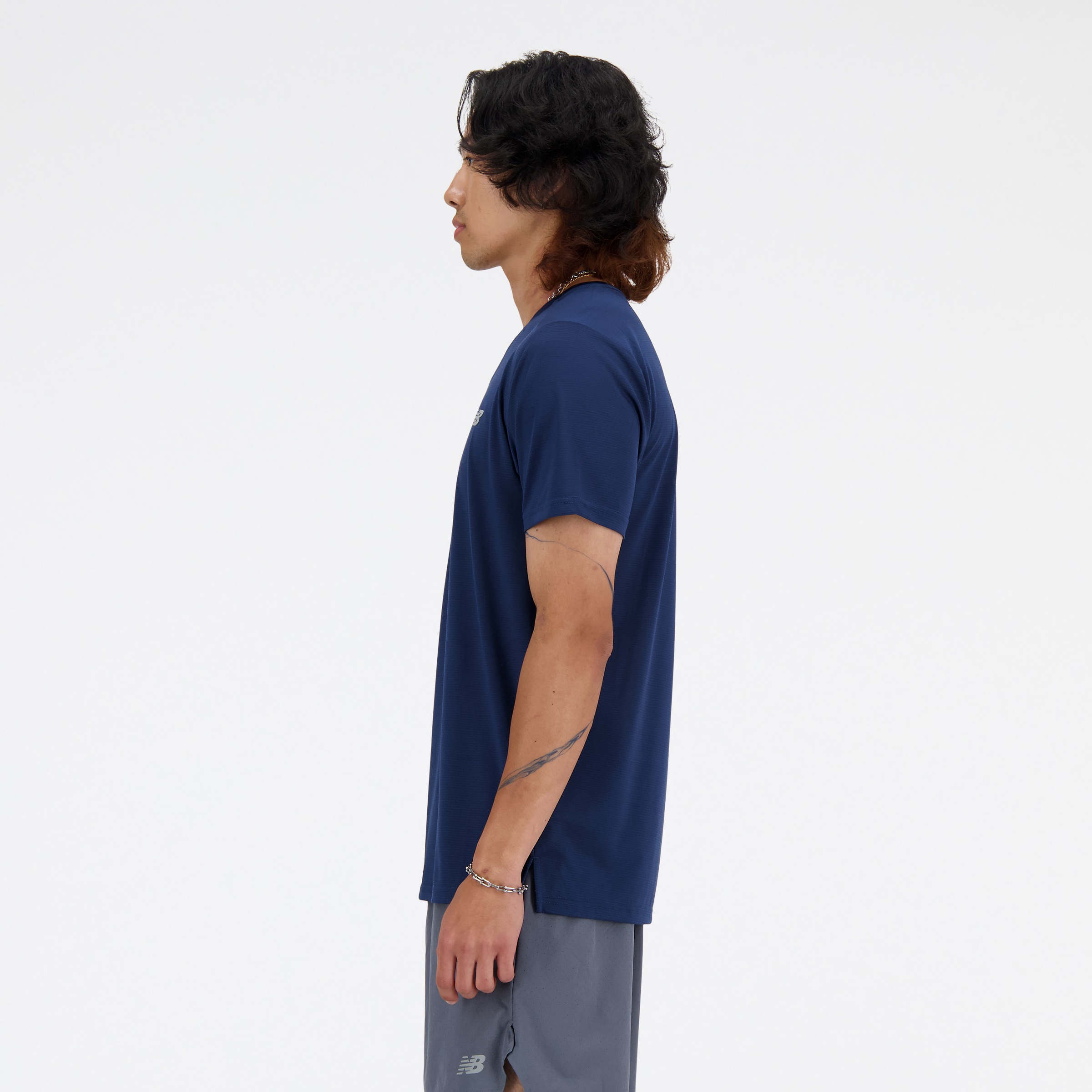 New Balance Laufshirt »Sport Essentials T-Shirt«, mit Streifendesign