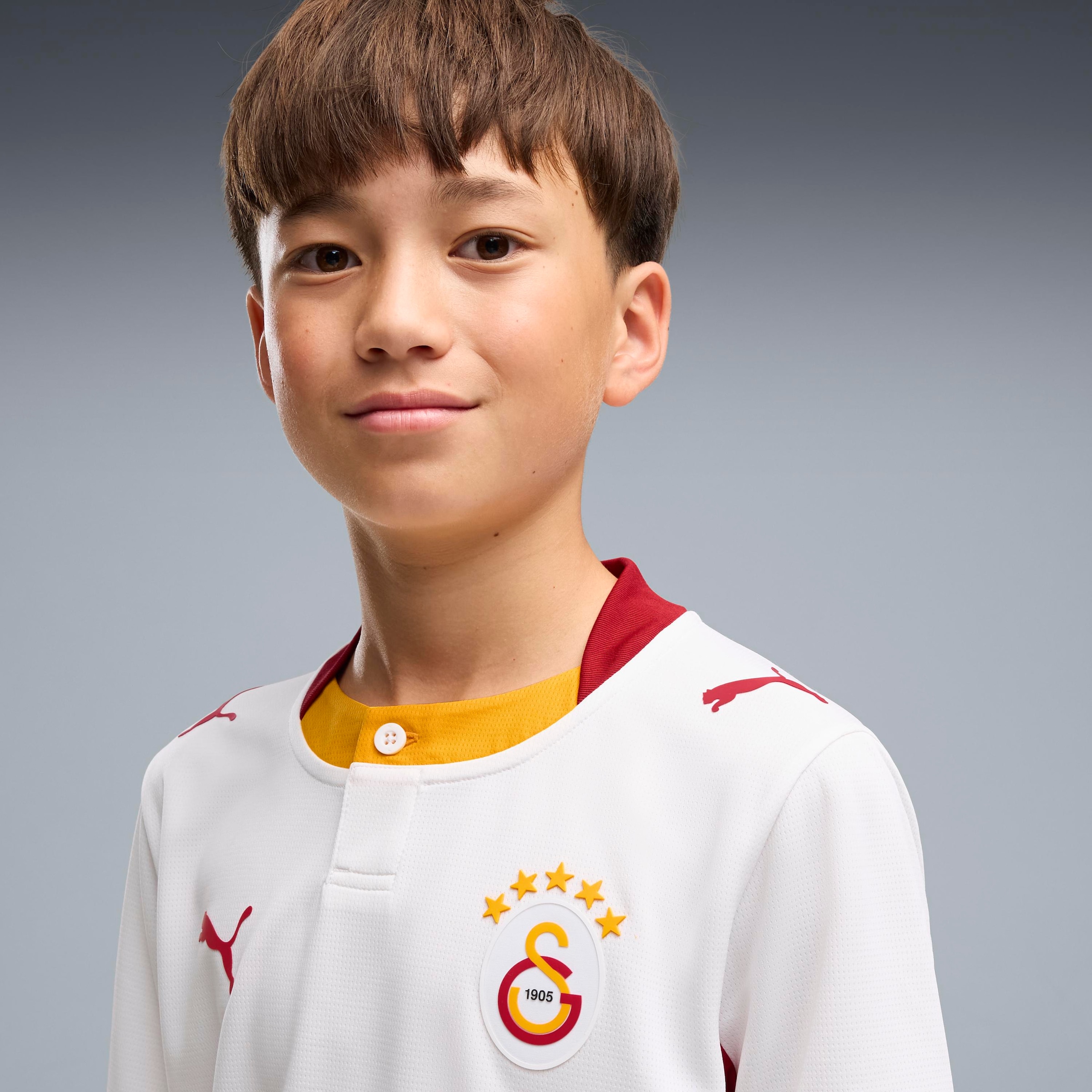 PUMA Fußballtrikot »GSK THIRD JERSEY REPLICA JR« für Kinder, leichtes Material