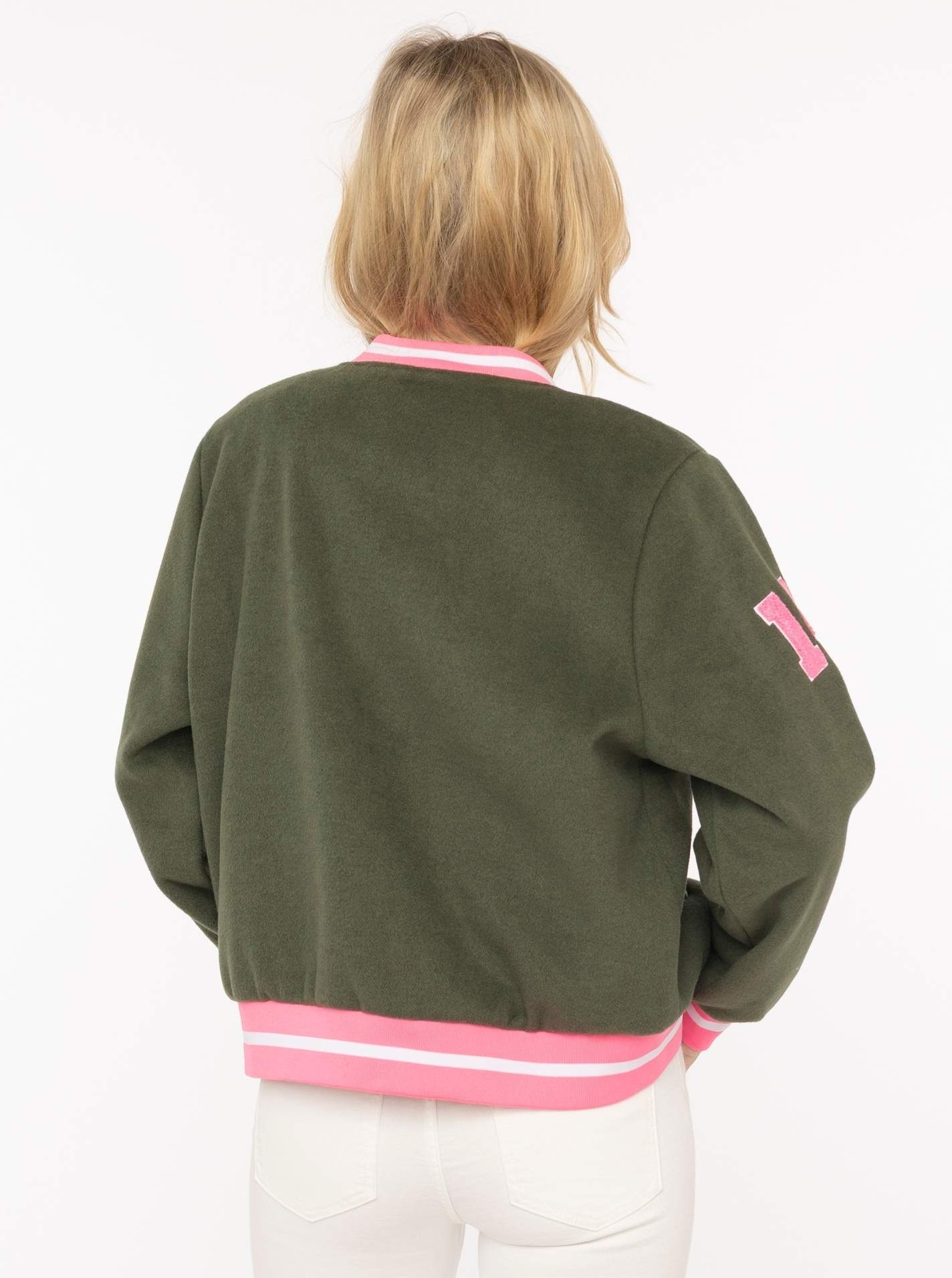 Zwillingsherz Bomberjacke »„College Leo“« gestreifte Bündchen, Leodetails und Futter, Druckknopfleiste