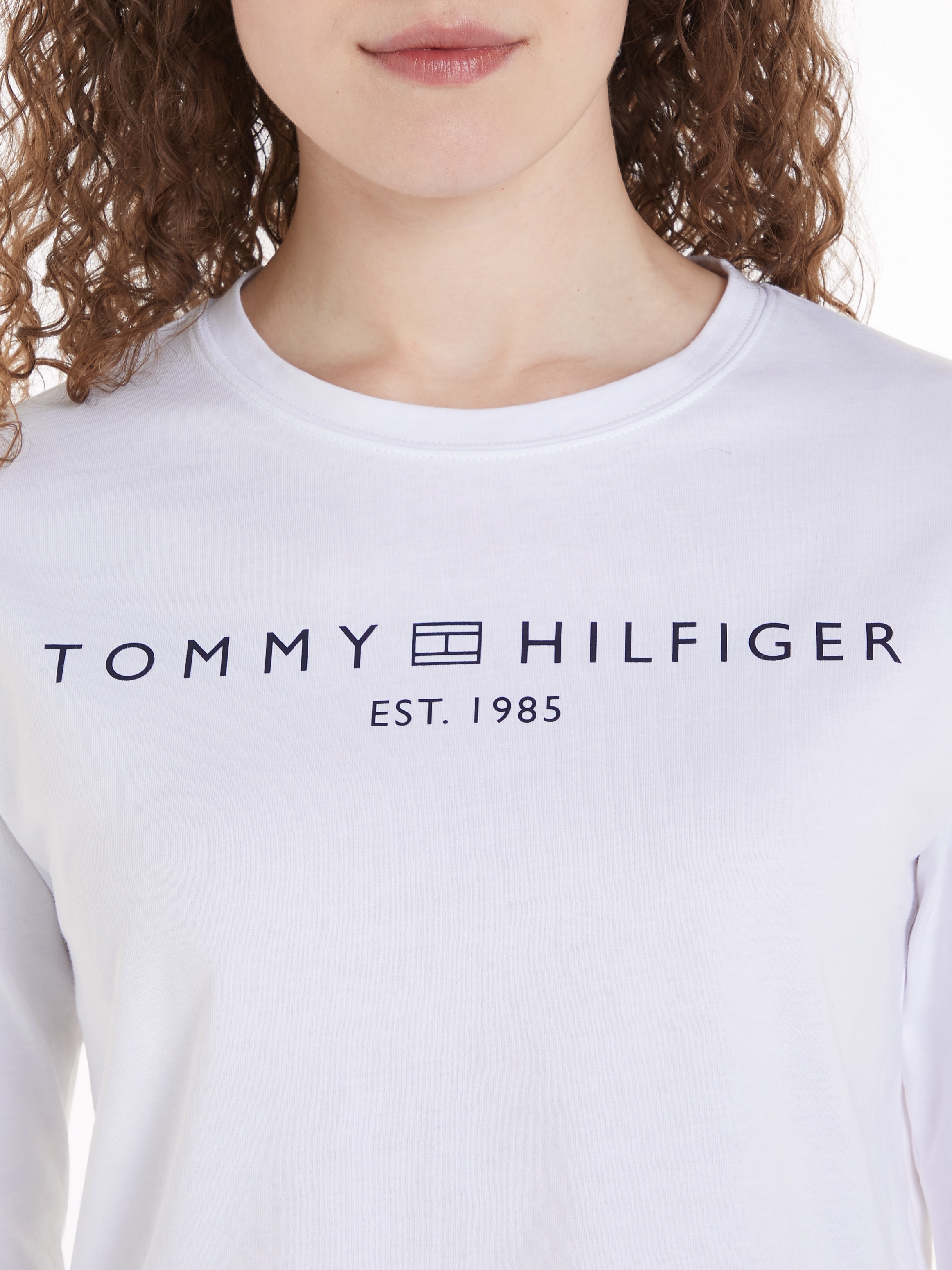 Tommy Hilfiger Langarmshirt »REG CORP LOGO C-NK LS«, mit Logoschriftzug