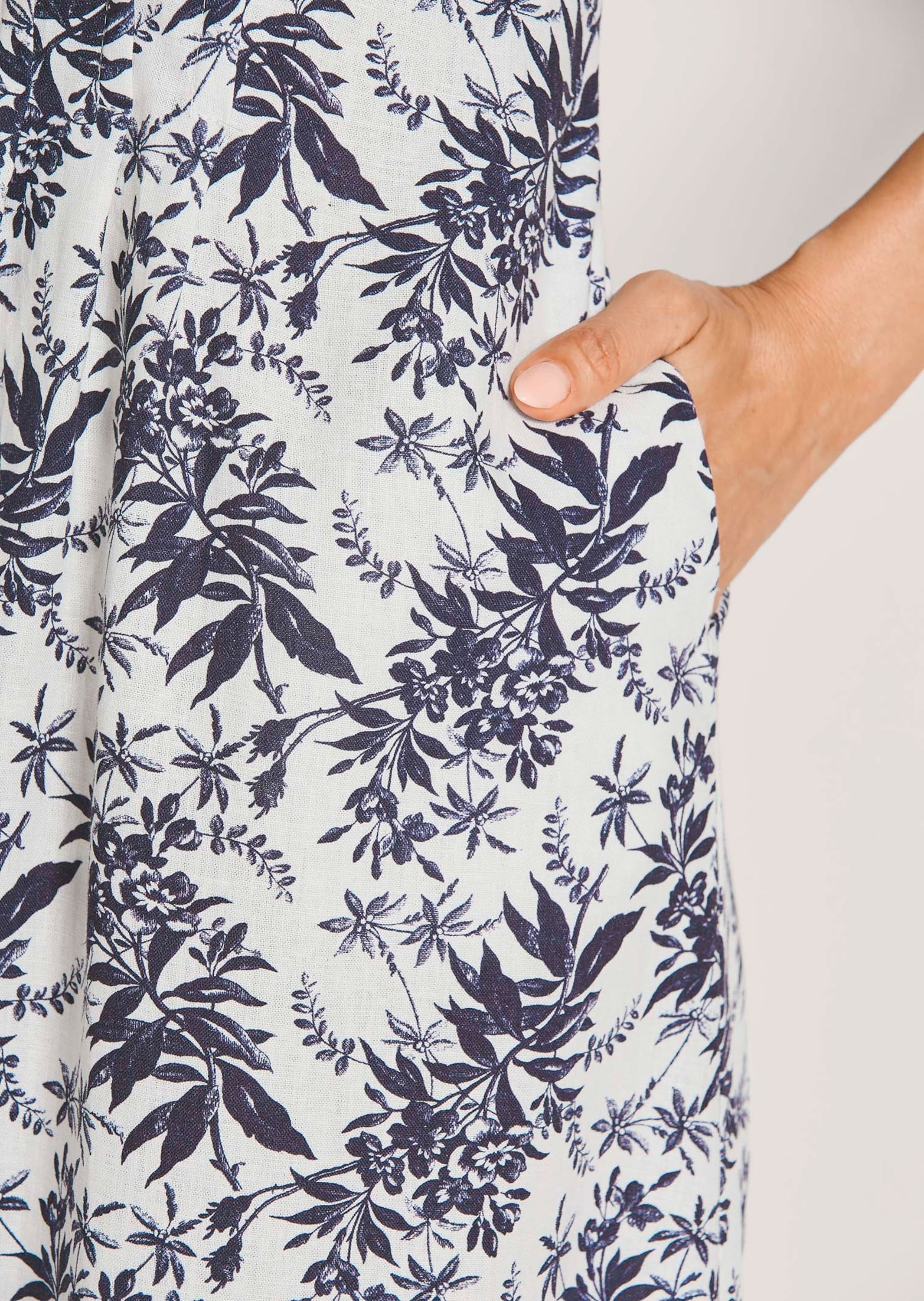 MADELEINE Midikleid »Sommerkleid Viskosekleid mit floralem Design« Nahttasche Reißverschluss hinten mittig