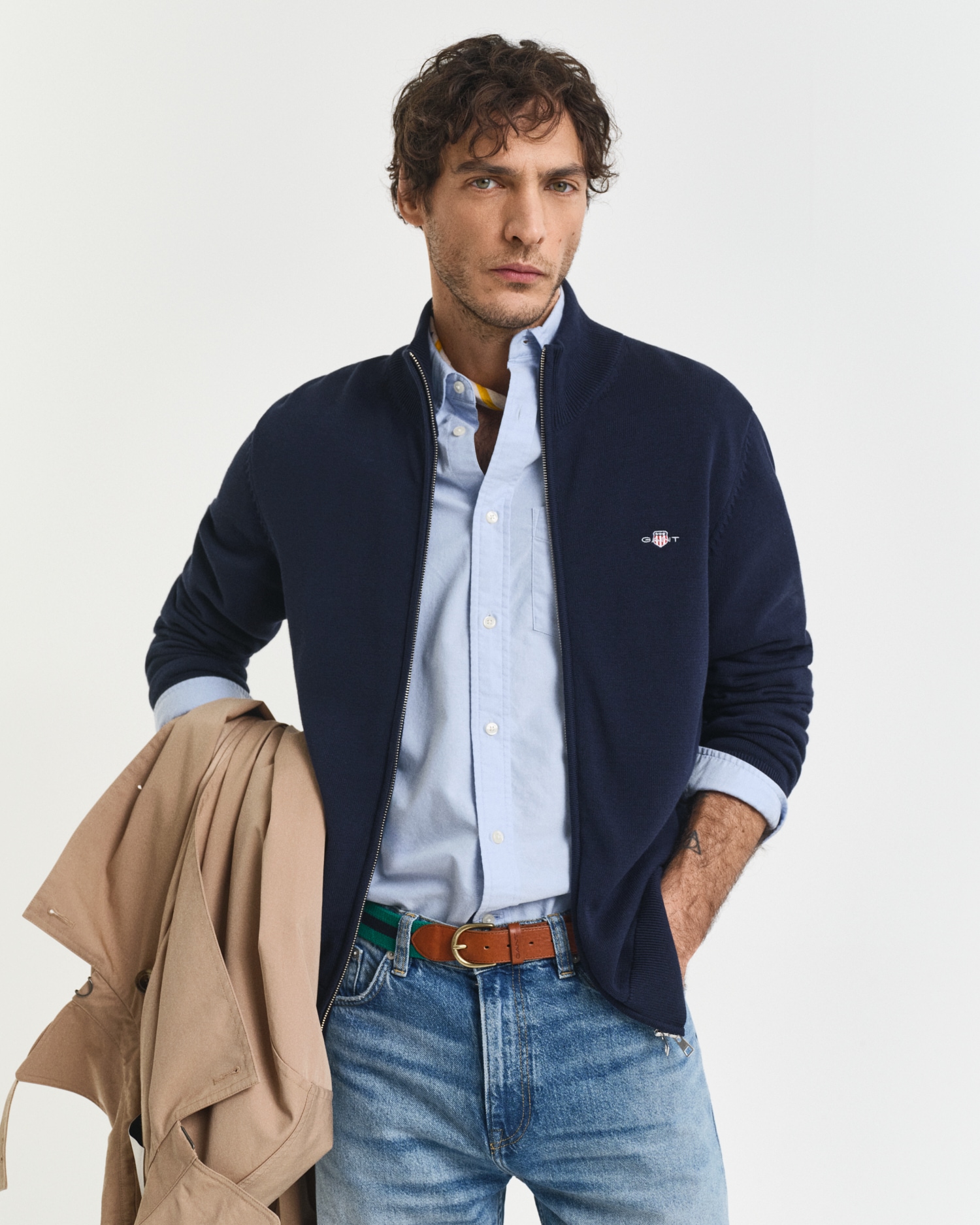 Gant Cardigan »CASUAL COTTON ZIP CARDIGAN« Mit Rippbündchen an Stehkragen, Ärmeln und Saum