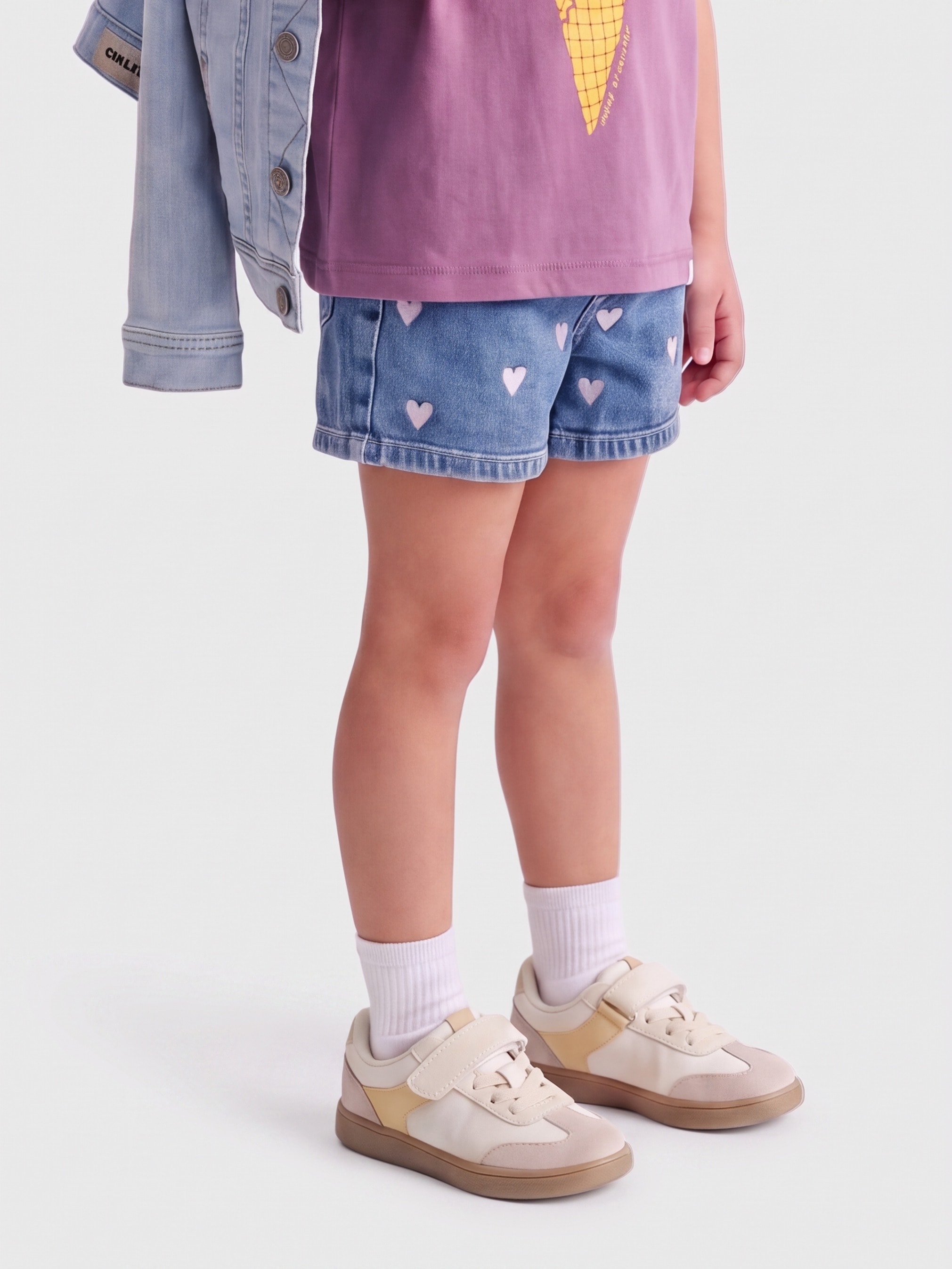 KIDS ONLY Jeansshorts »KMGJUICY HEART EMB SHORTS DNM«