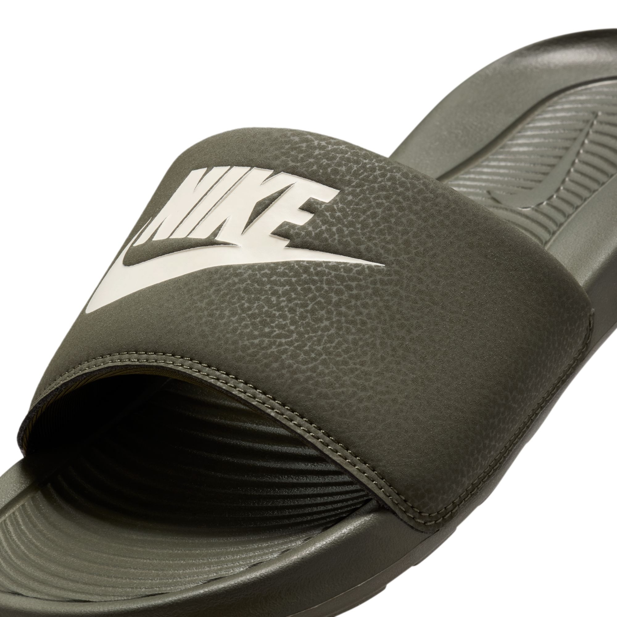 Nike Sportswear Badesandale »VICTORI ONE SLIDE«  Badelatschen