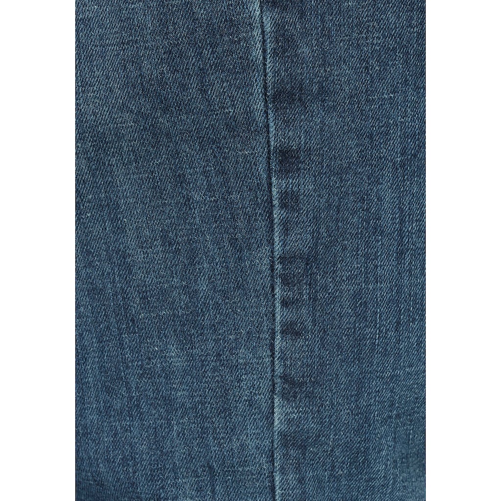 Wrangler Straight-Jeans »Authentic Straight«