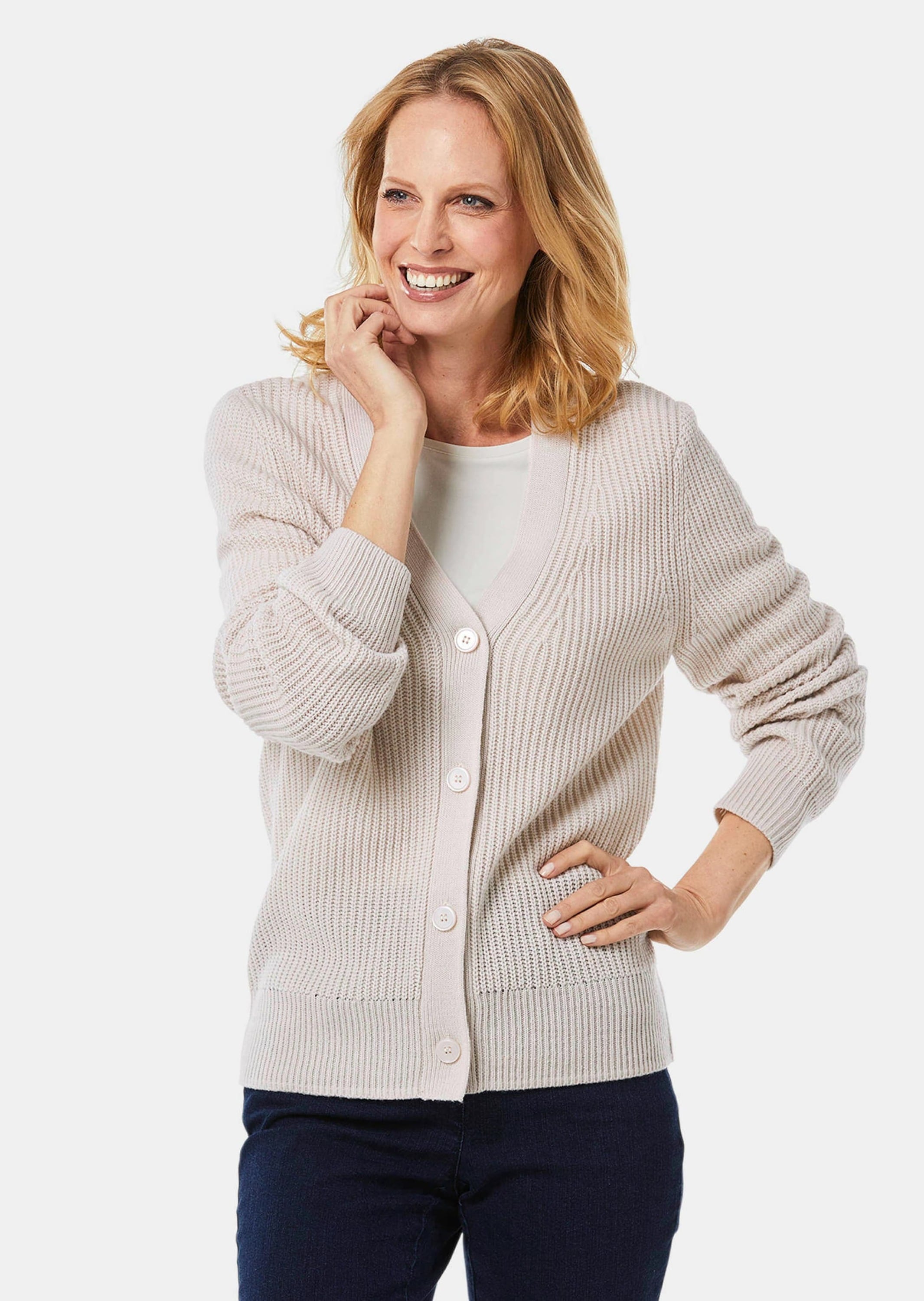 GOLDNER Strickjacke »Kurzgröße Pflegeleichte Strickjacke in hochwertiger Rippenstruktur«