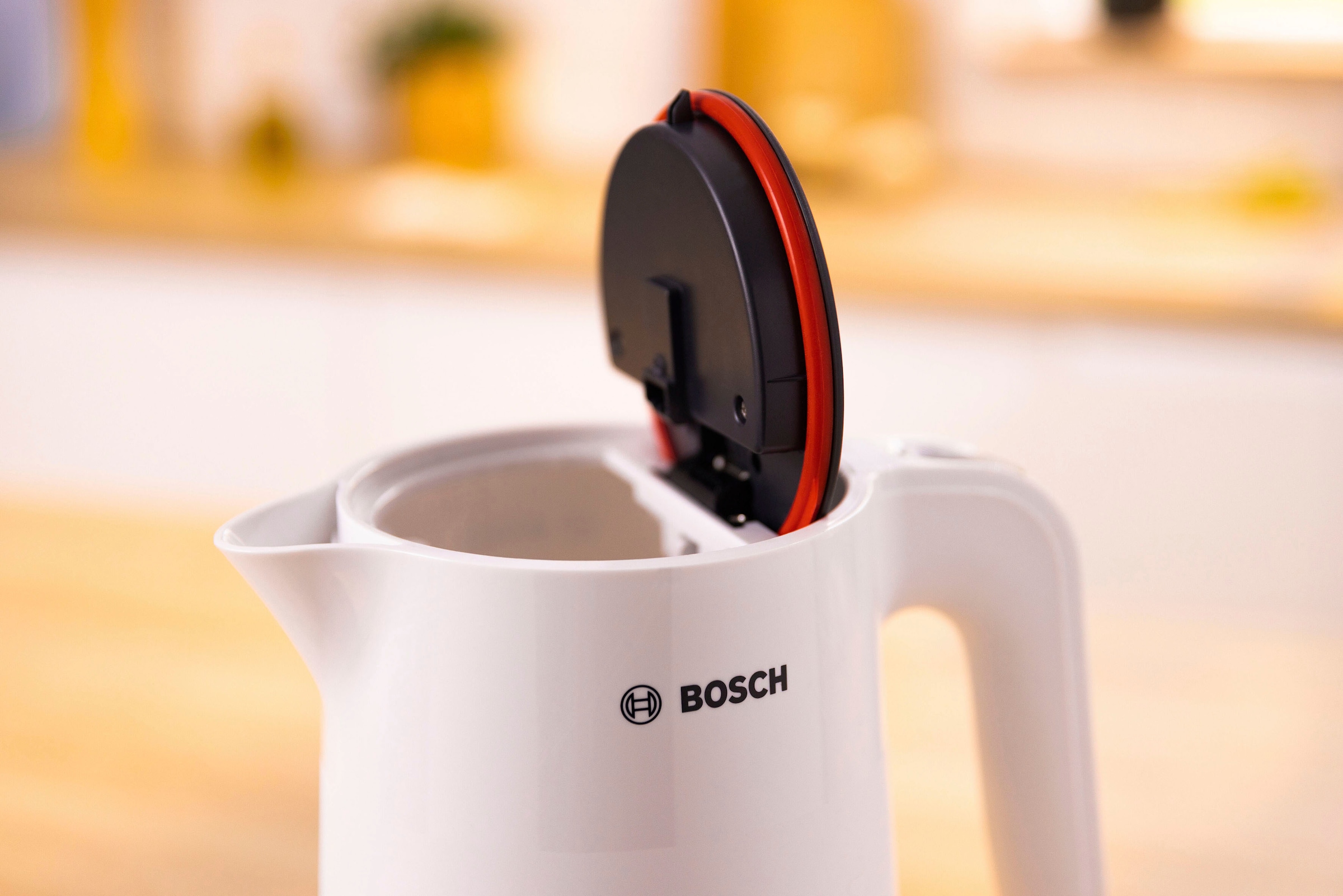 BOSCH Wasserkocher »MyMoment TWK2M161, Abschaltautomatik, Überhitzungschutz, Tassenanzeige«, 1,7 l, 2400 W, Stiftung Warentest Testsieger (2,2) Ausgabe 03/2025, weiß matt