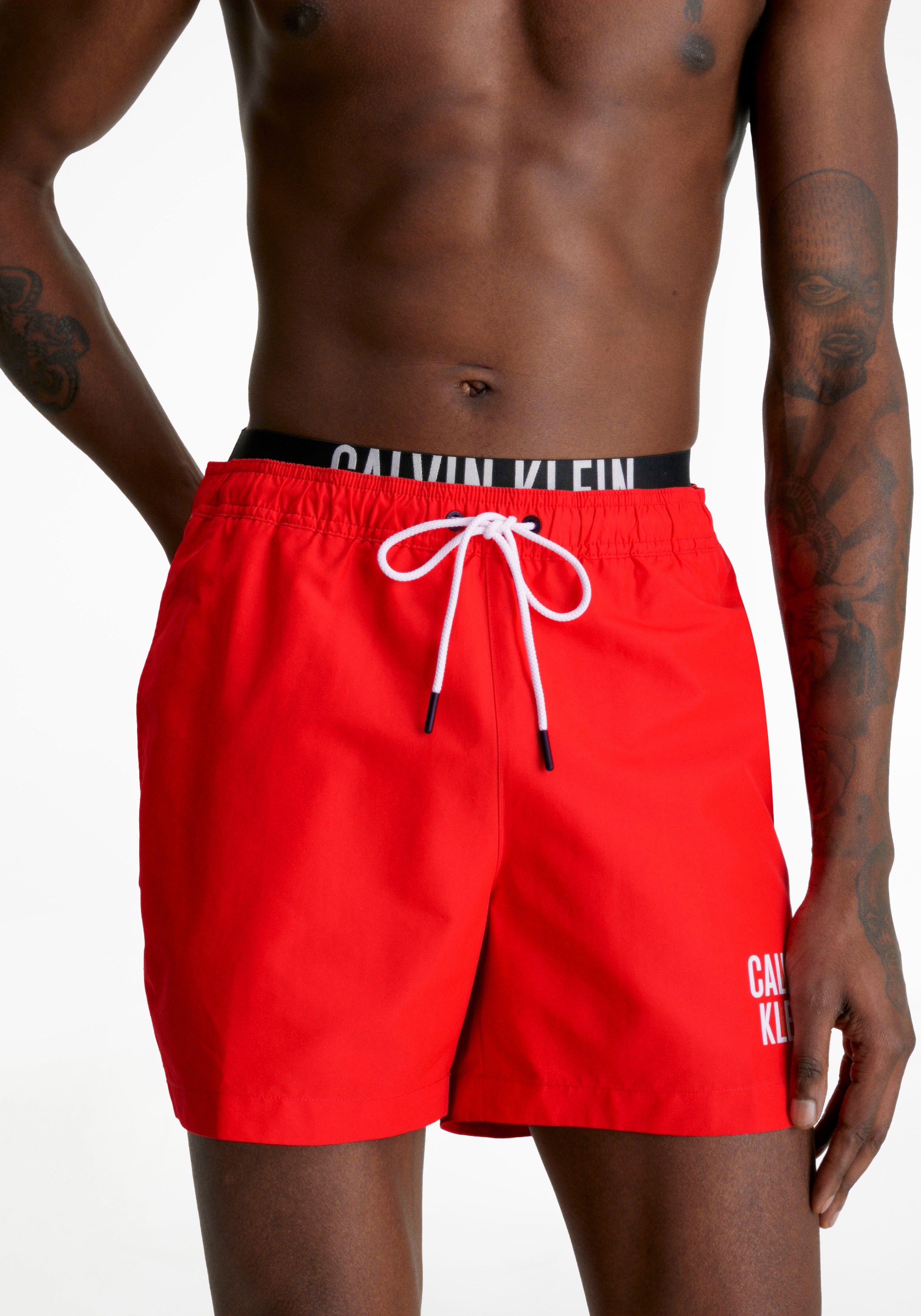 Calvin Klein Swimwear Badeshorts, mit farblich abgesetztem Doppelbund & Logoschriftzug kaufen