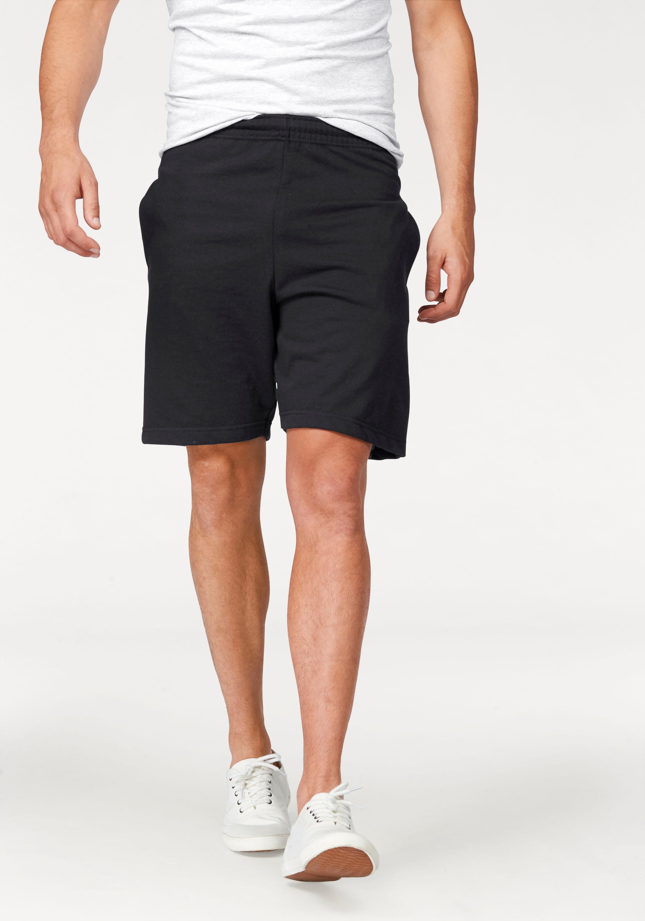 Fruit of the Loom Sweatshorts, in bequemer Form