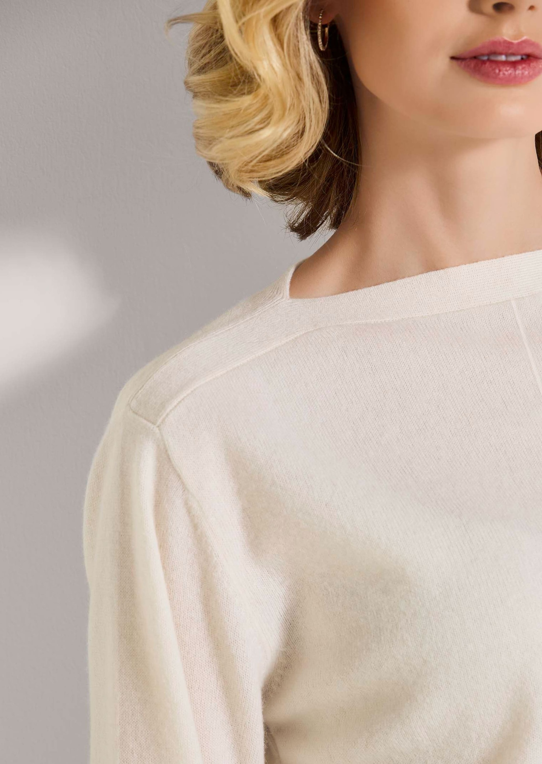 MADELEINE Longpullover »Pullover U-Boot-Pullover mit Fledermausärmeln«