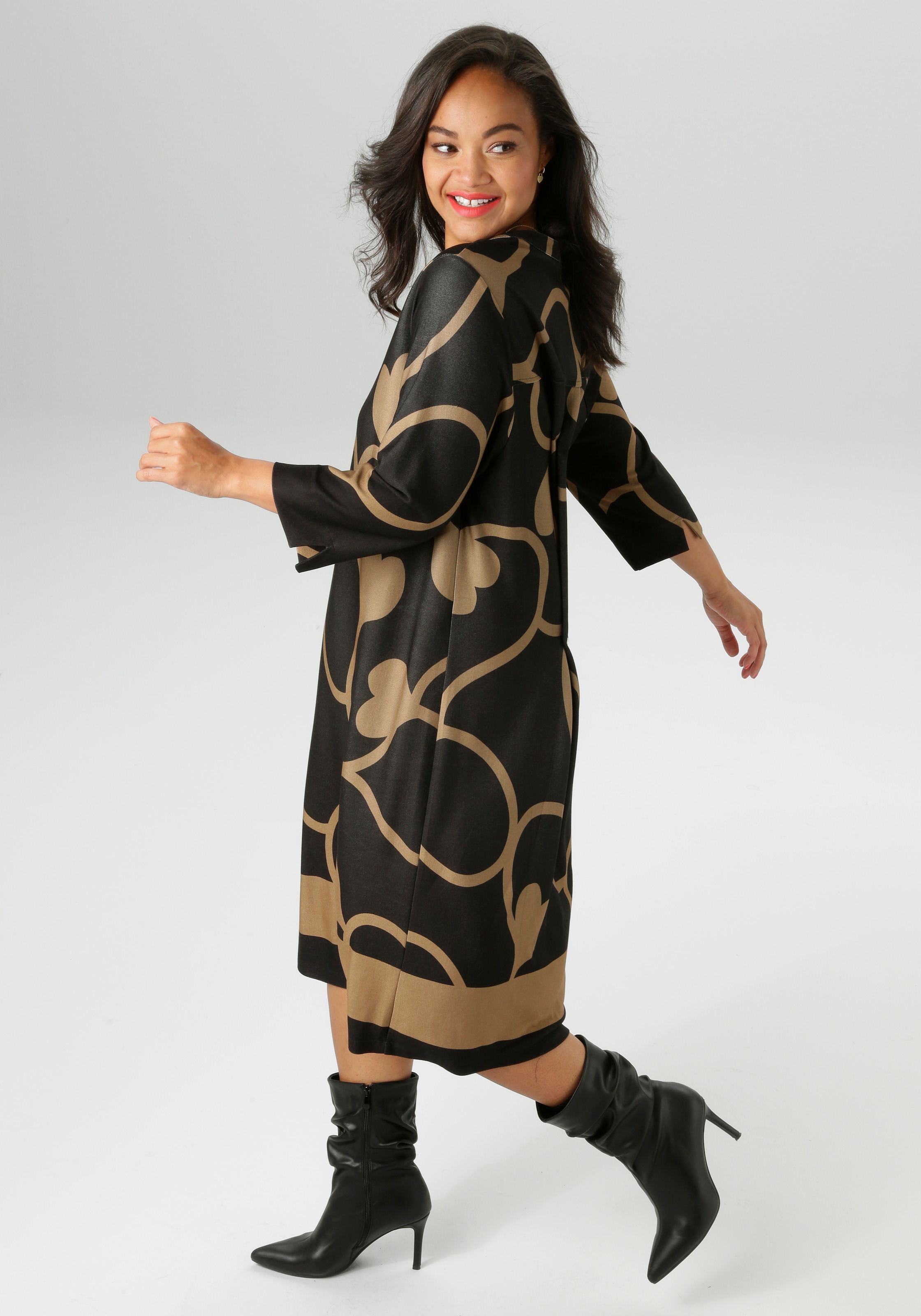 Aniston PLUS Jerseykleid, mit interessantem Allover-Print - NEUE KOLLEKTION
