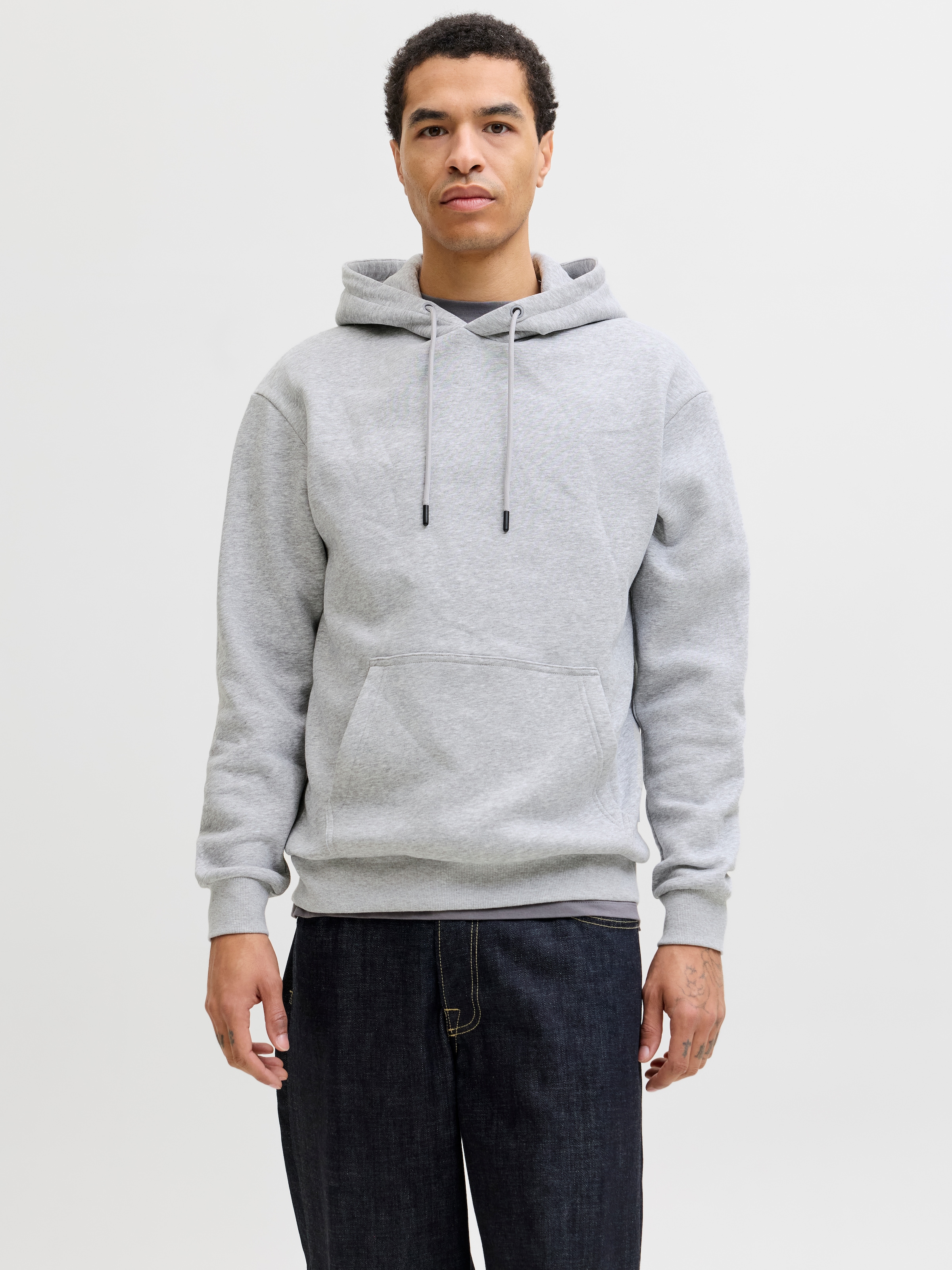 Jack & Jones Kapuzensweatshirt »JJEBRADLEY SWEAT HOOD NOOS«, mit Känguru Tasche
