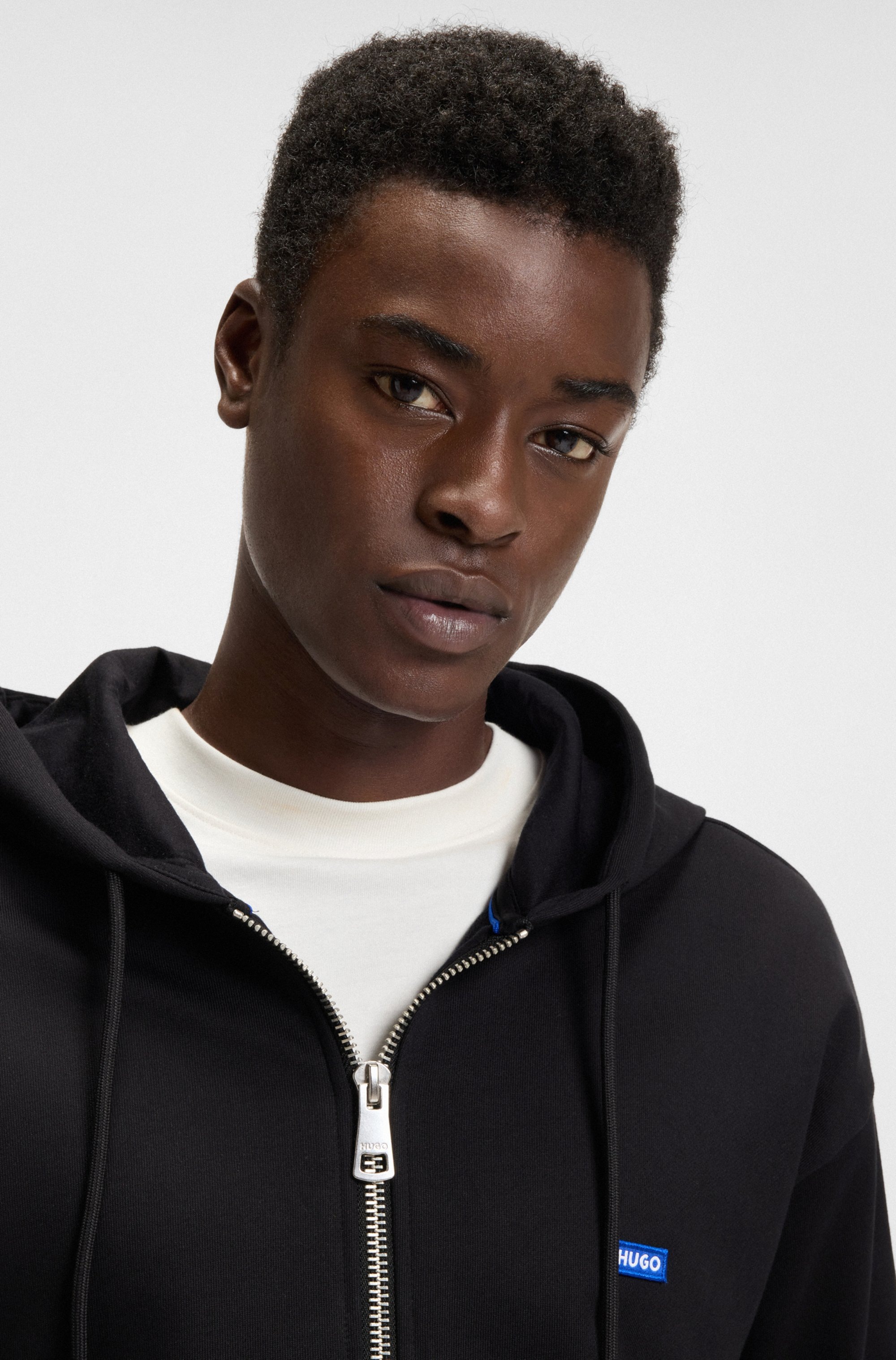 HUGO Kapuzensweatjacke »Nadarasi« mit Logo-Badge