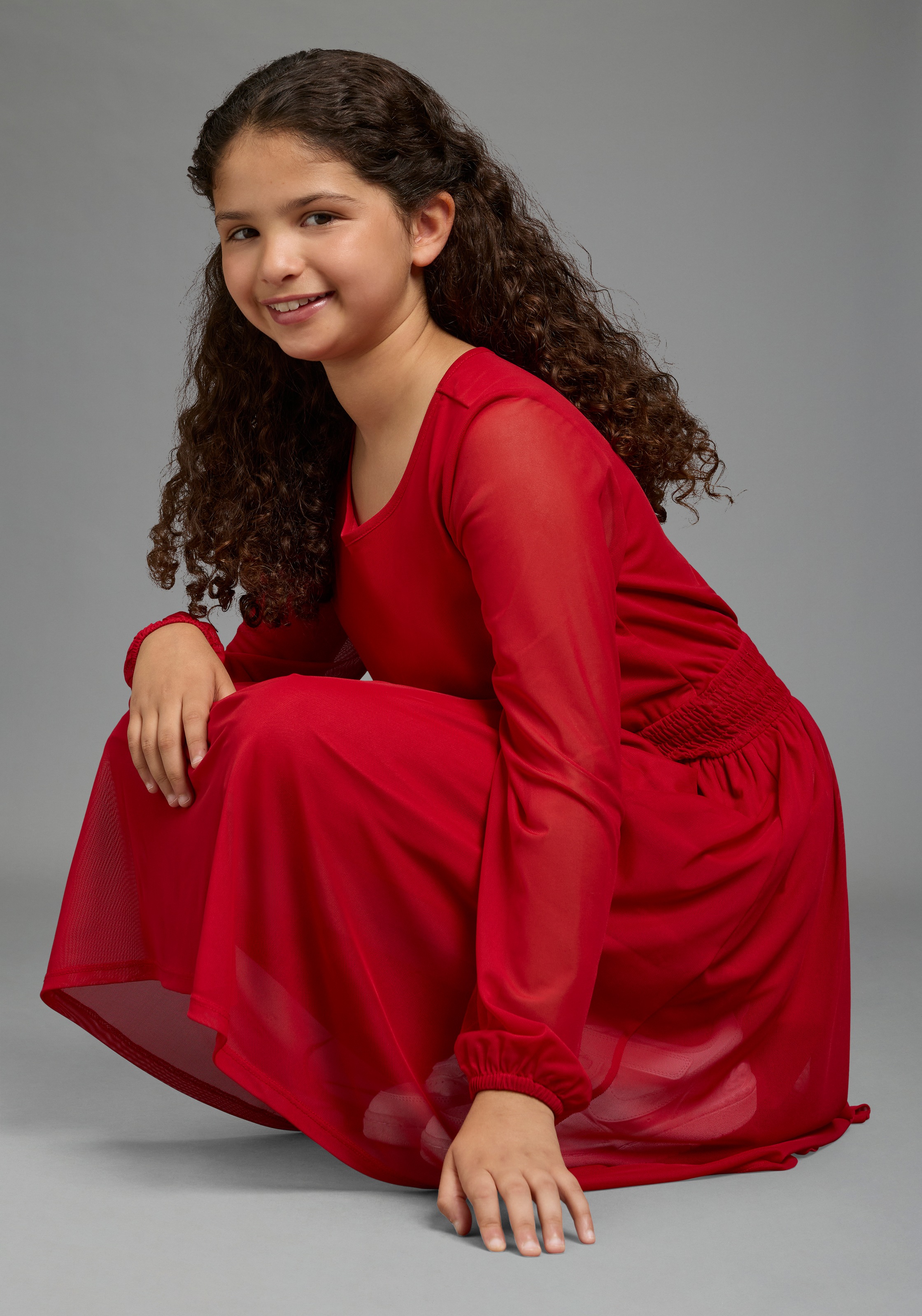 Bruno Banani Jerseykleid »Meshkleid mit transparenten Ärmeln für festliche Anlässe« Für TEENS. Shirtkleid mit Chiffon