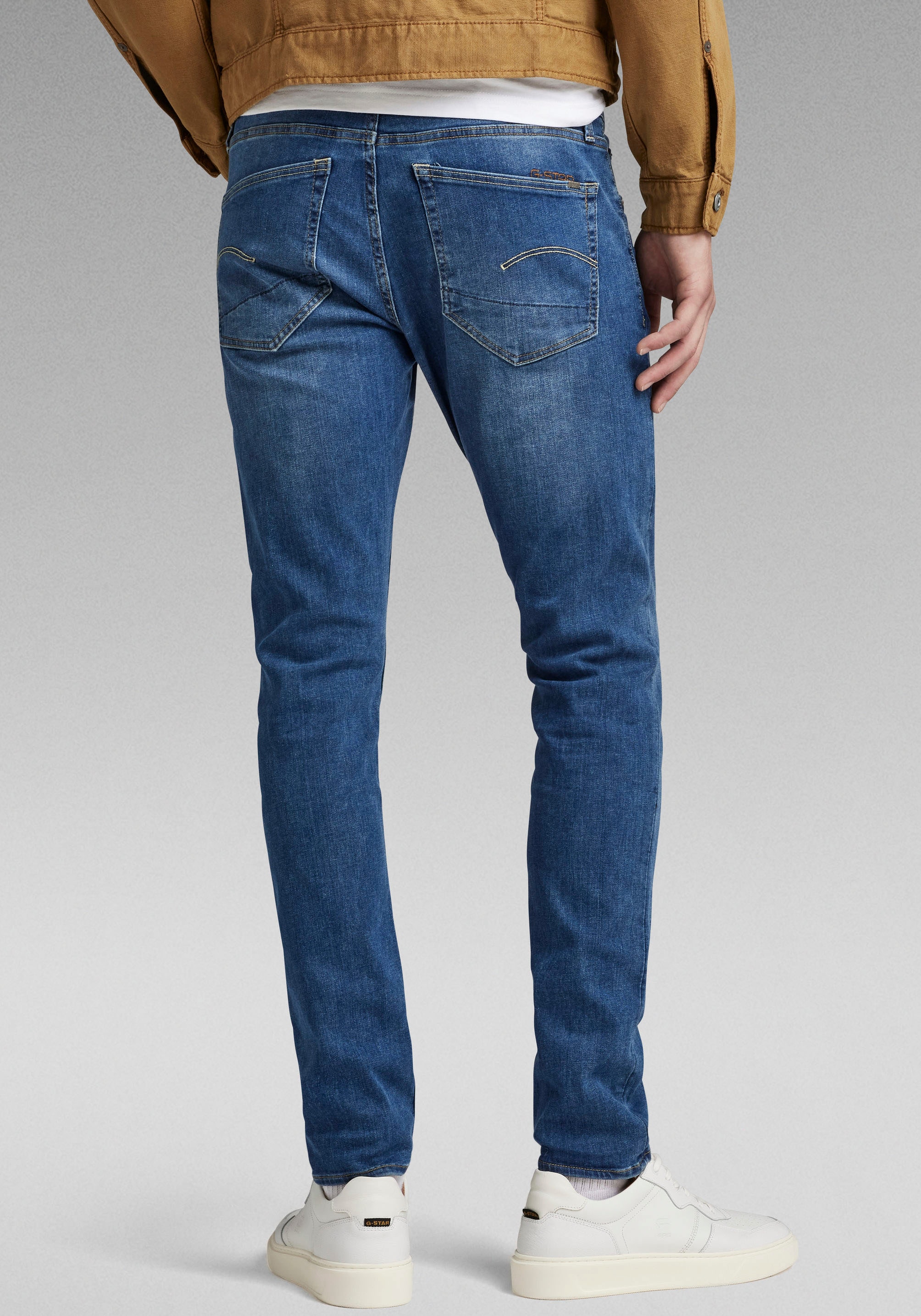 G-Star RAW Slim-fit-Jeans »3301 Slim«, mit leichten Used-Effekten