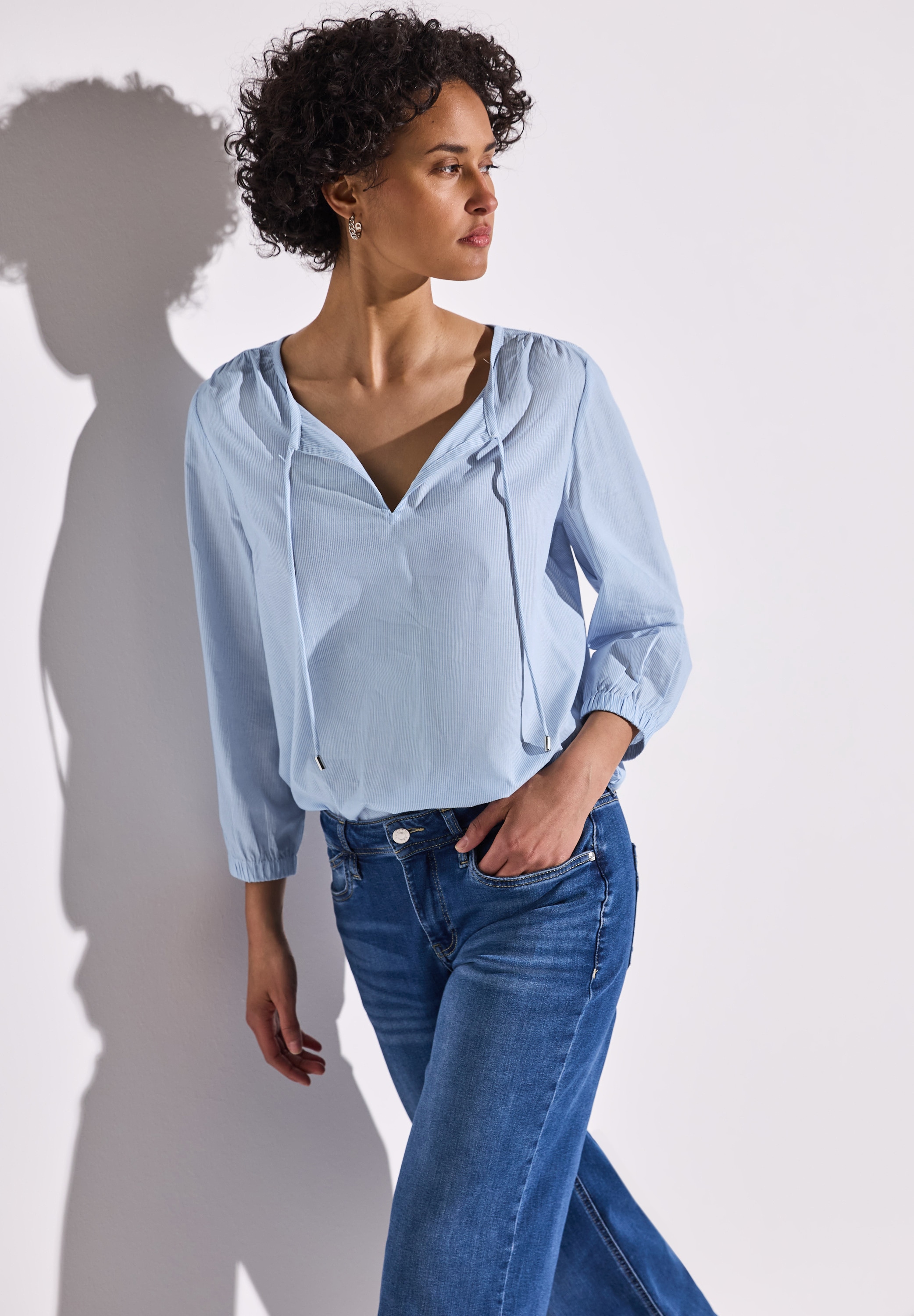 STREET ONE Shirtbluse, mit geschlitztem Ausschnitt mit Kordeln