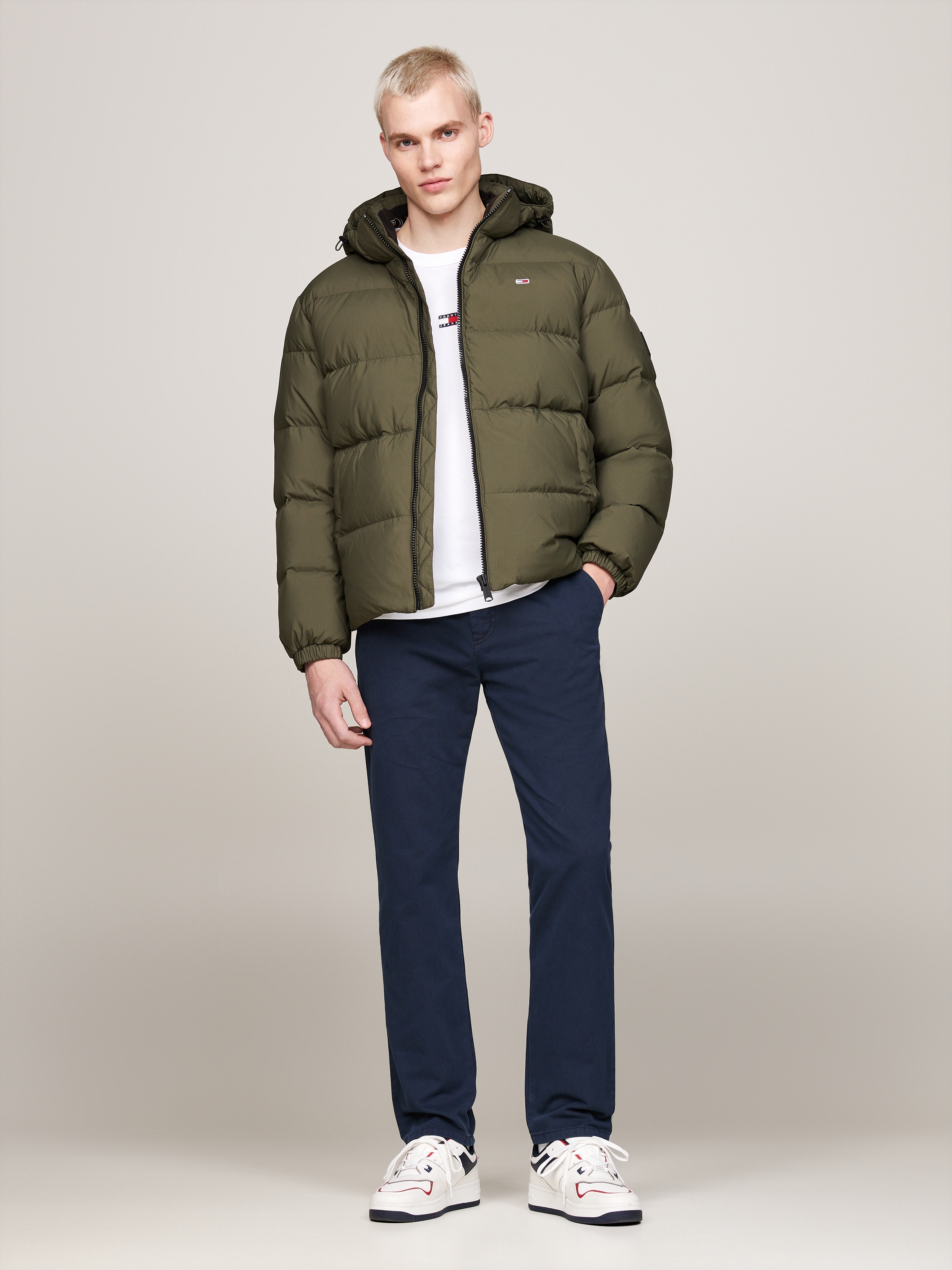 Tommy Jeans Steppjacke »TJM ESSENTIAL DOWN JACKET EXT«, mit Kapuze, Daunenjacke, Übergangsjacke Winterjacke Outdoorjacke Gefüttert