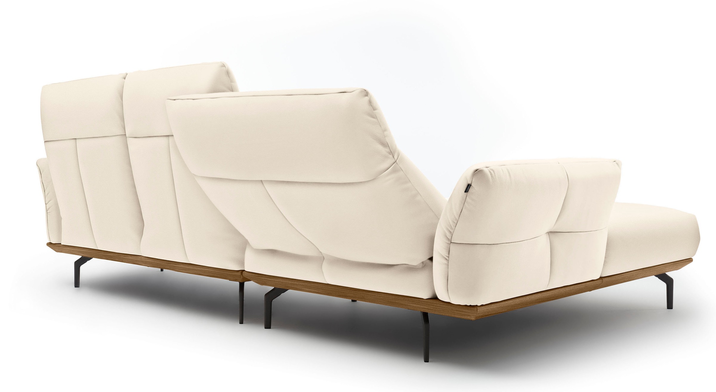 Creation BY ROLF BENZ Ecksofa »CR.460«, Sockel in Nussbaum, Winkelfüße in Umbragrau, Breite 298 cm