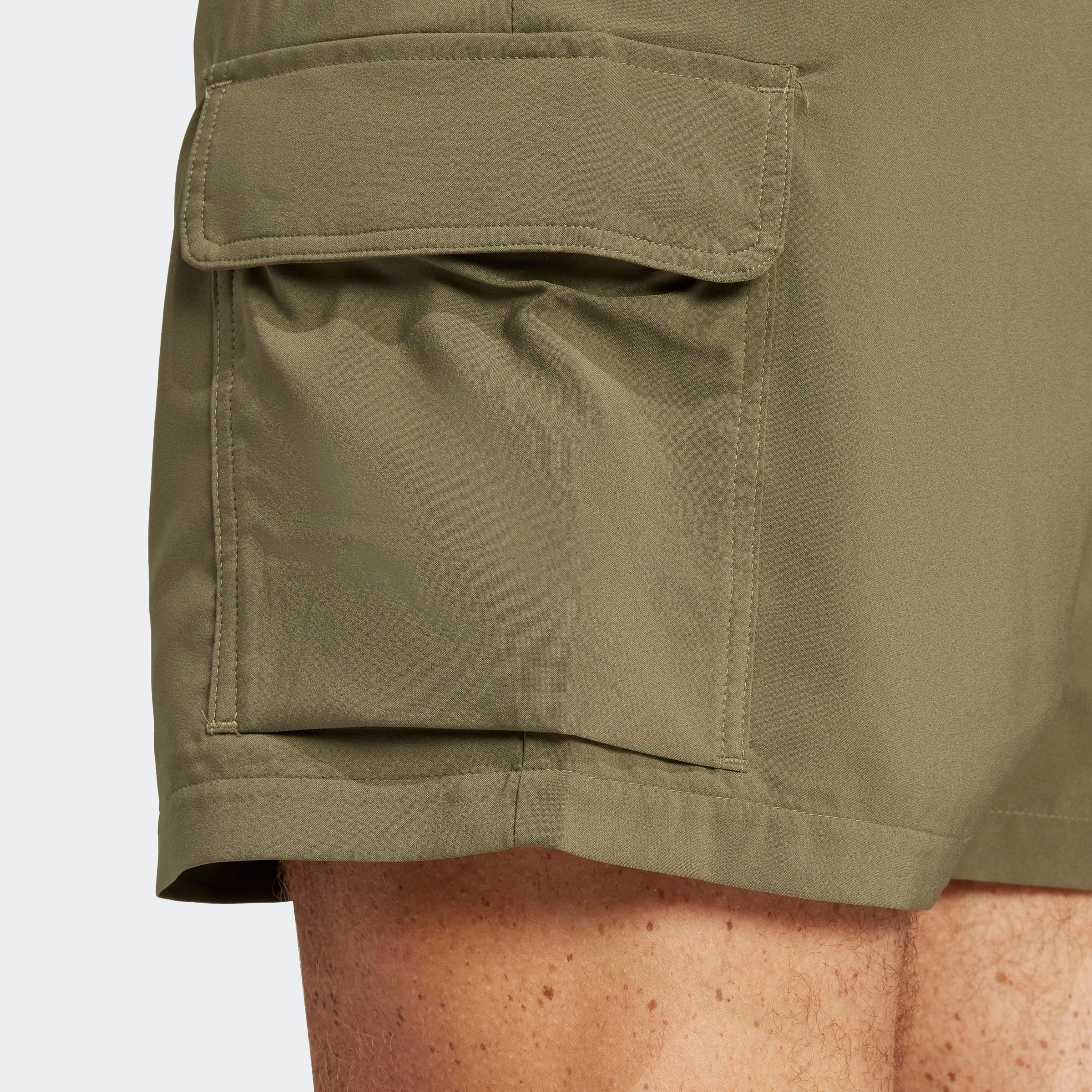 adidas Sportswear Shorts »ESSENTIALS SMALL LOGO CARGO CHELSEA«