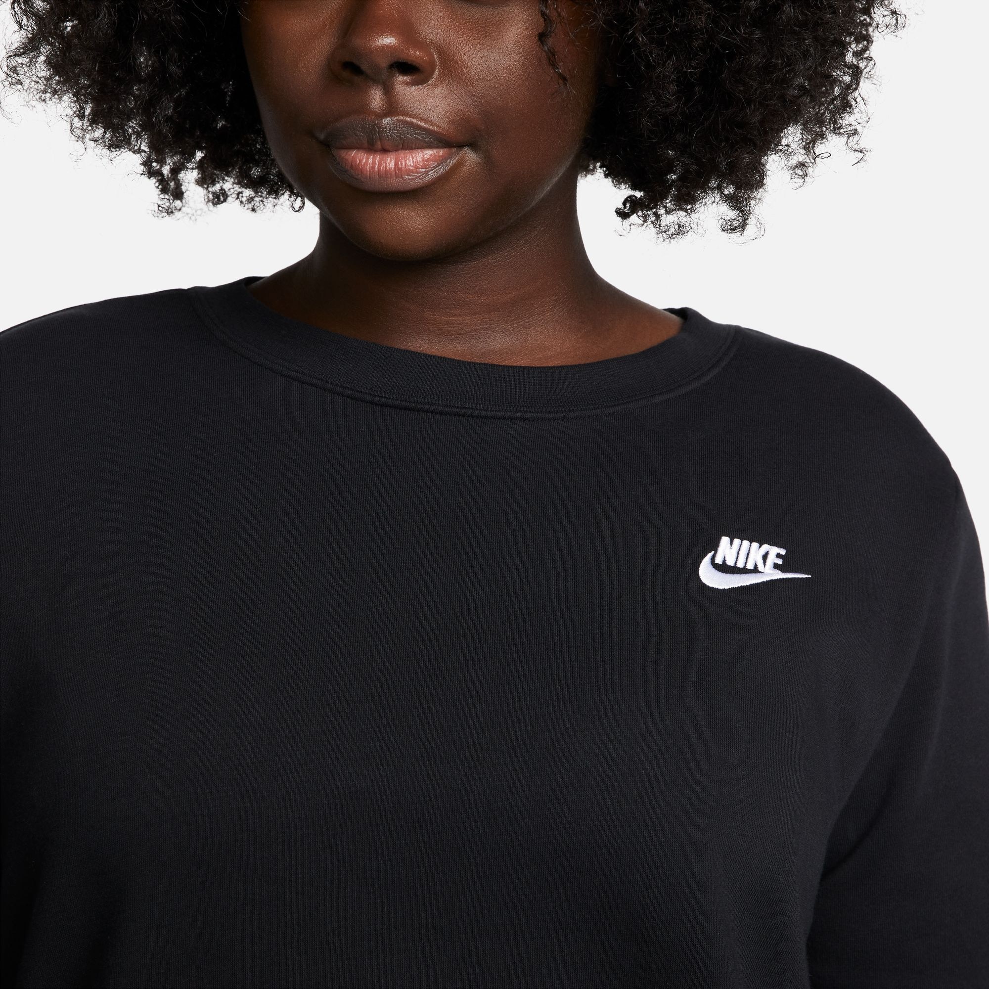 Nike Sportswear Sweatshirt »CLUB FLEECE WOMEN'S CREW-NECK SWEATSHIRT (PLUS SIZE)«
