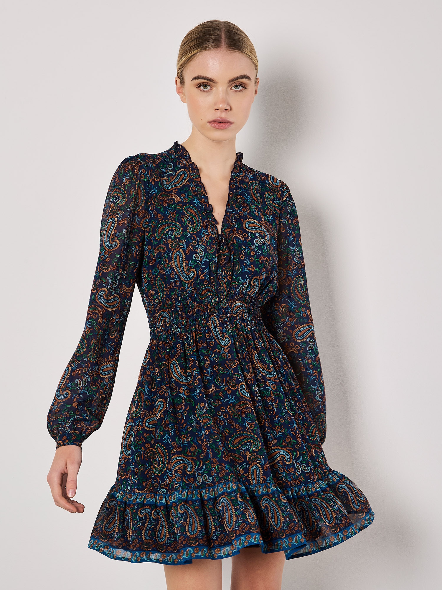 Apricot Minikleid »Mini-Rüschenkleid« mit gesmokter Taille