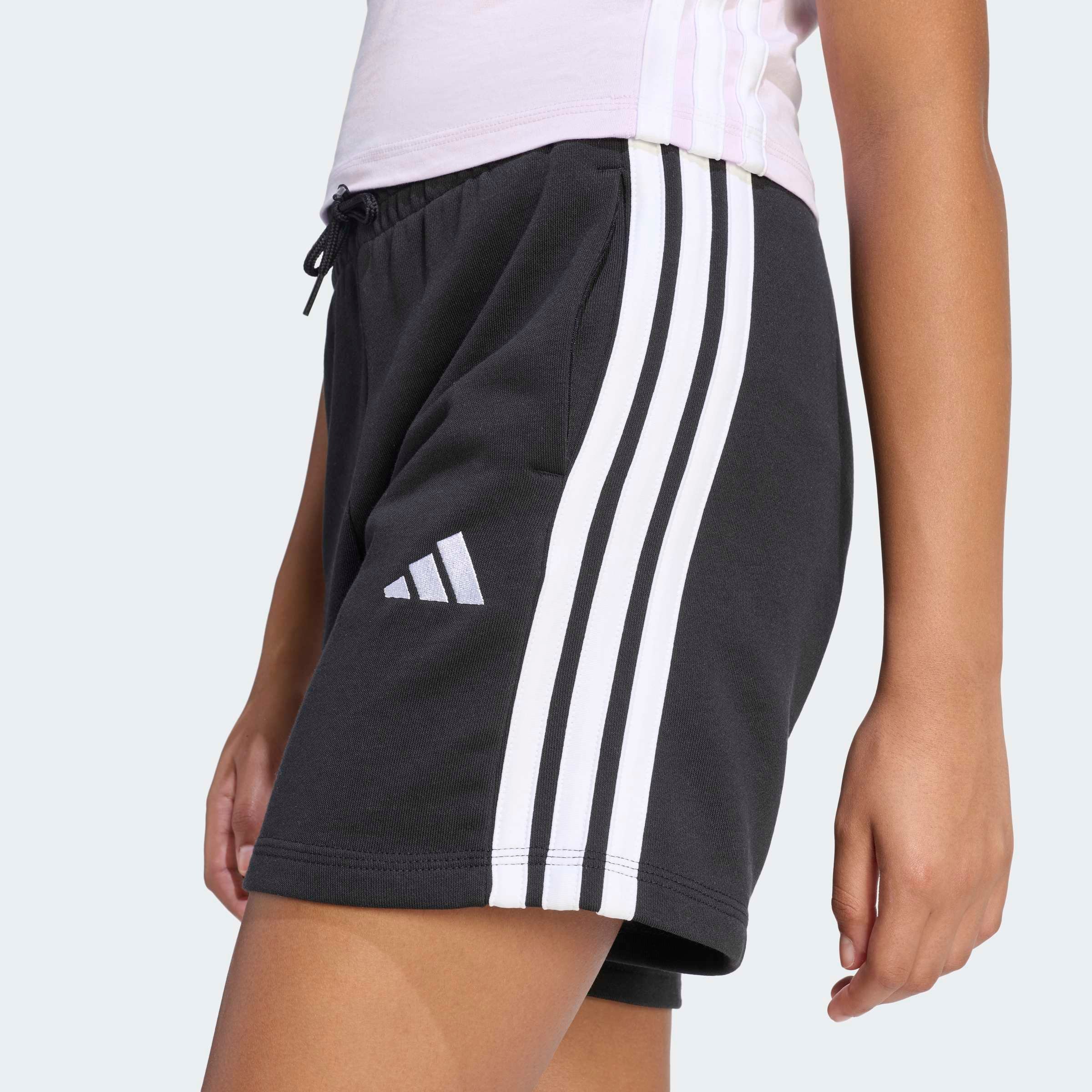 adidas Sportswear Shorts »ESSENTIALS«