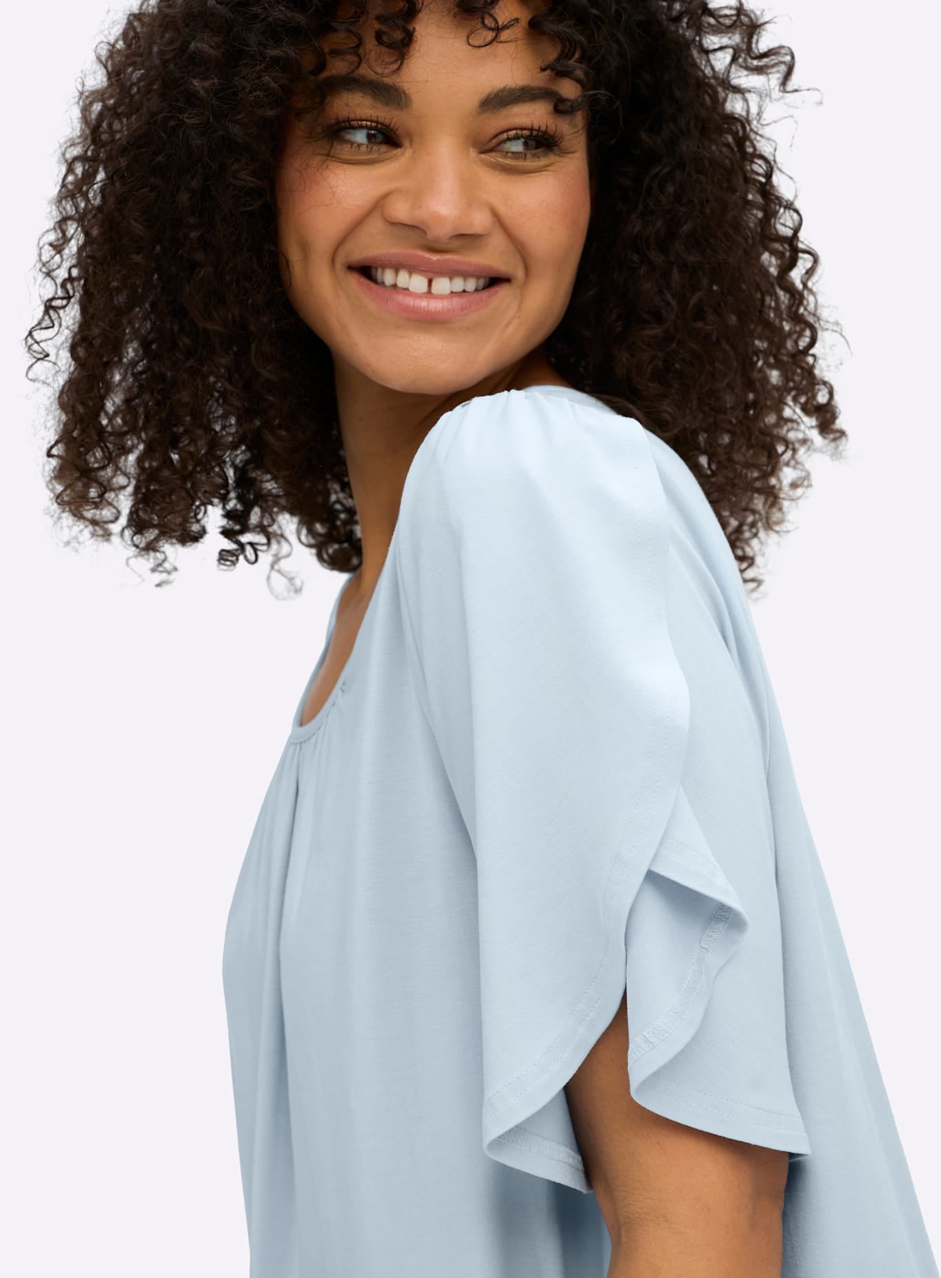 Sheego Rundhalsshirt »Shirt« 1