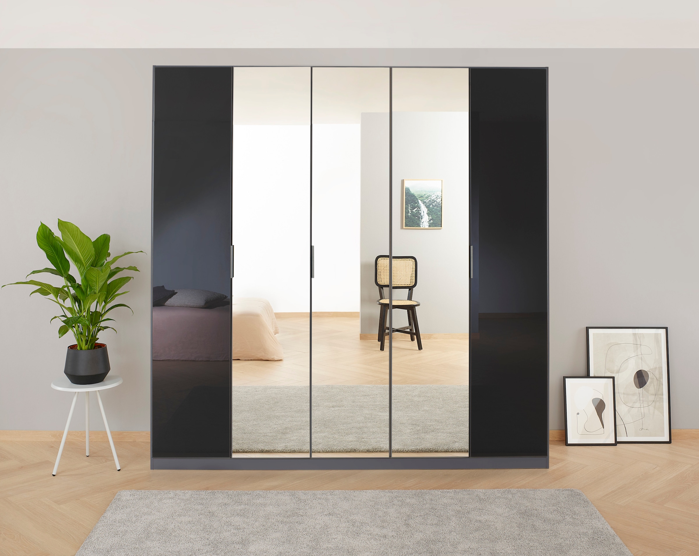 rauch Drehtürenschrank »Kleiderschrank Schrank Garderobe KOLUNA mit Glastüren und Spiegel«, inkl. 2 Innenschubladen sowie extra Einlegeböden MADE IN GERMANY