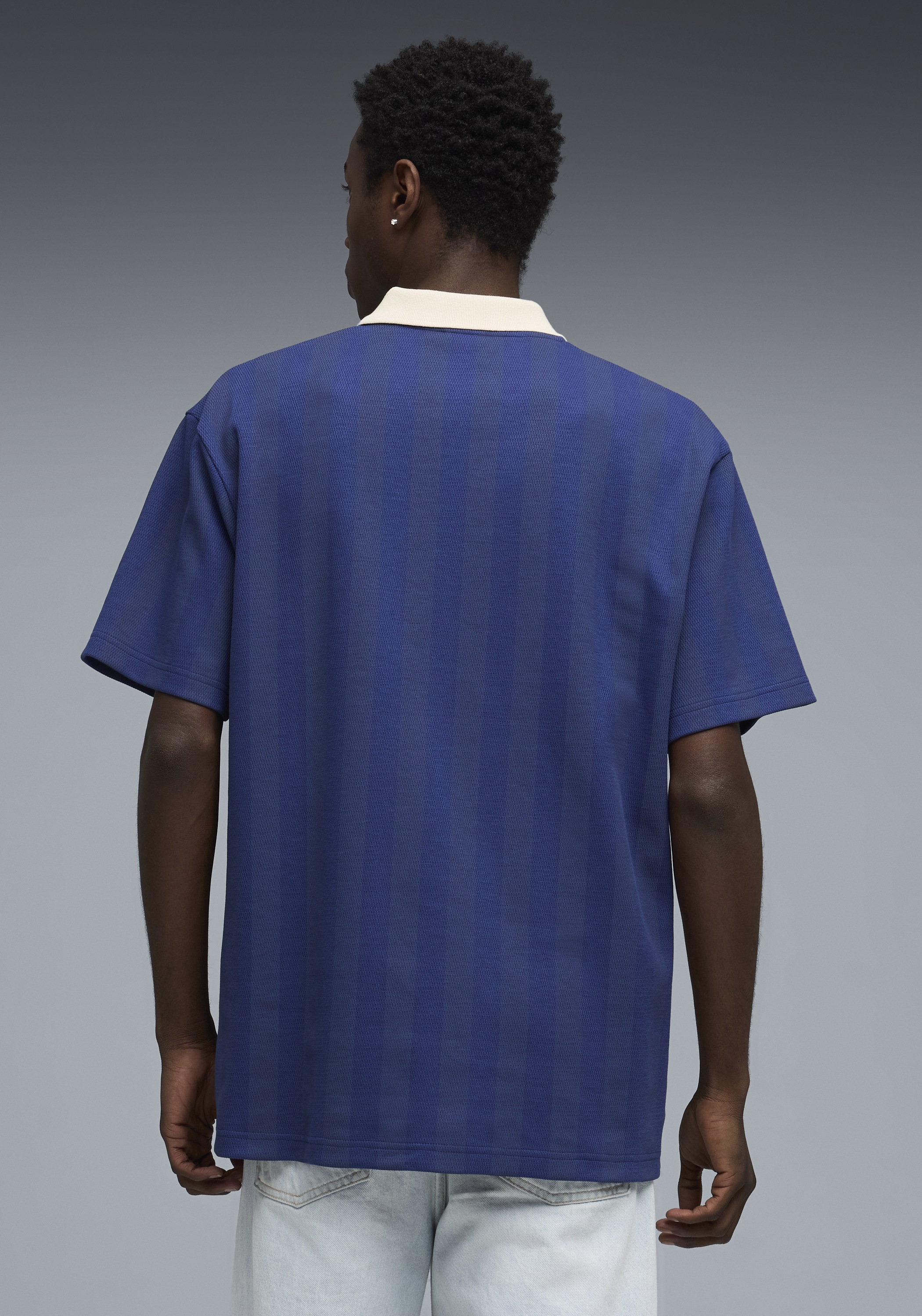 PUMA T-Shirt »CLASS RELAXED PINNACLE POLO« Kurzarm-Design, Rundhalsausschnitt, für aktive Erwachsene
