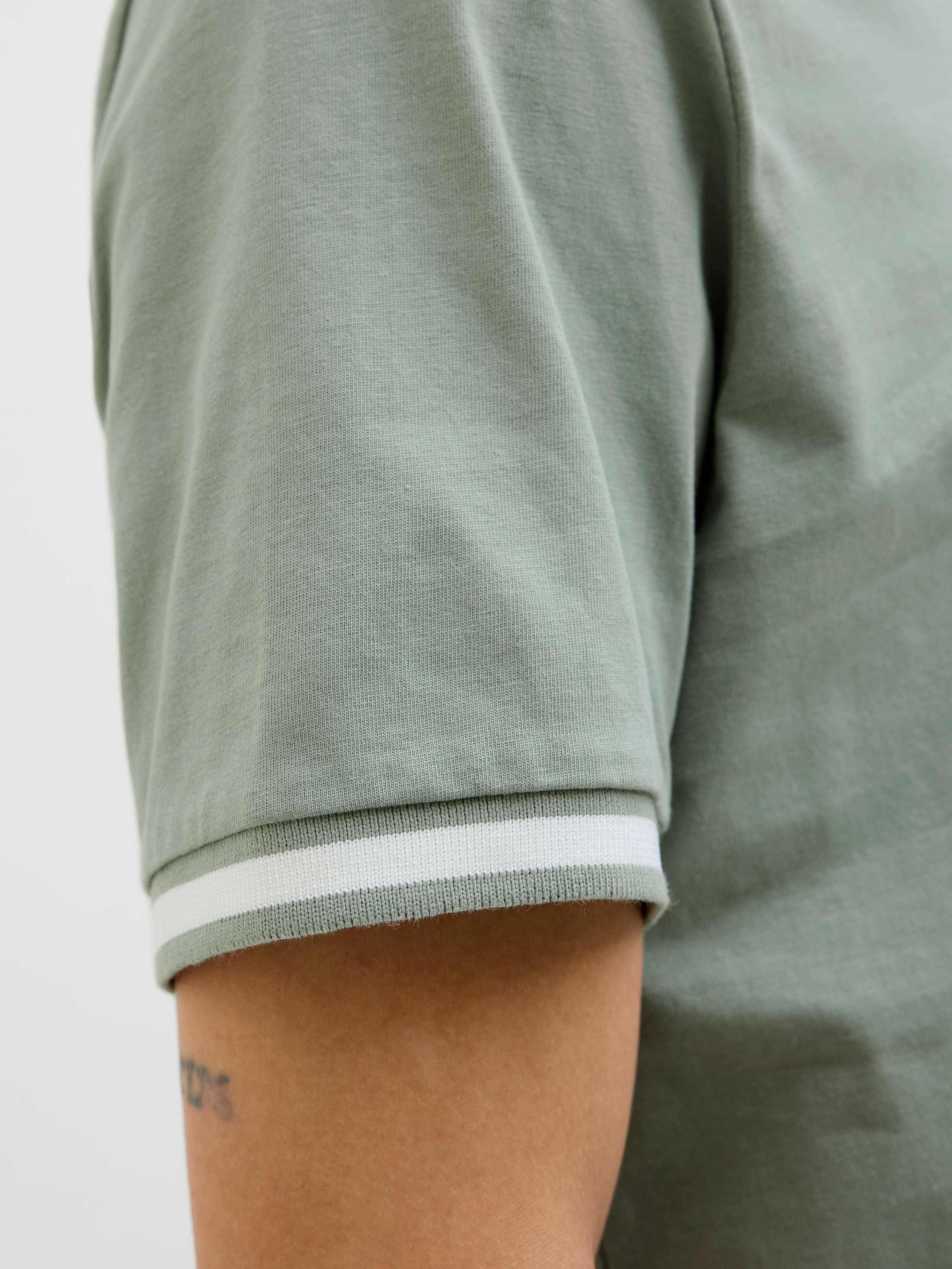 Jack & Jones Poloshirt »JJEJERSEY LOGO POLO SS SN«, mit Logo Stickerei