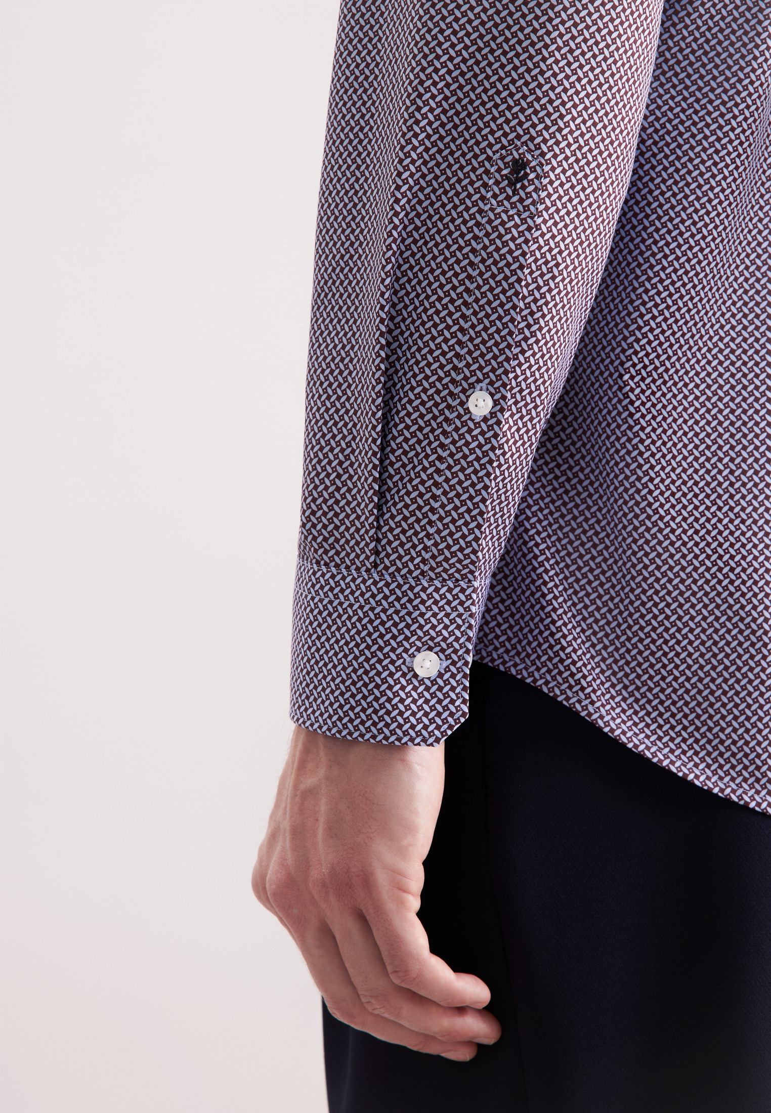 seidensticker Businesshemd »Schwarze Rose«, Regular 1/1 Kentkragen Geometrische Muster