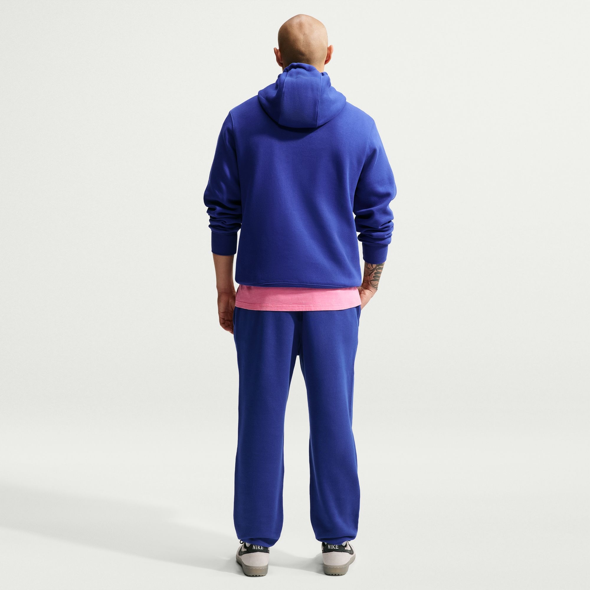 Nike Sportswear Sporthose »M NK CLUB BB CUFF PANT«  aus Baumwolle und Polyester, mit angerautem Fleece