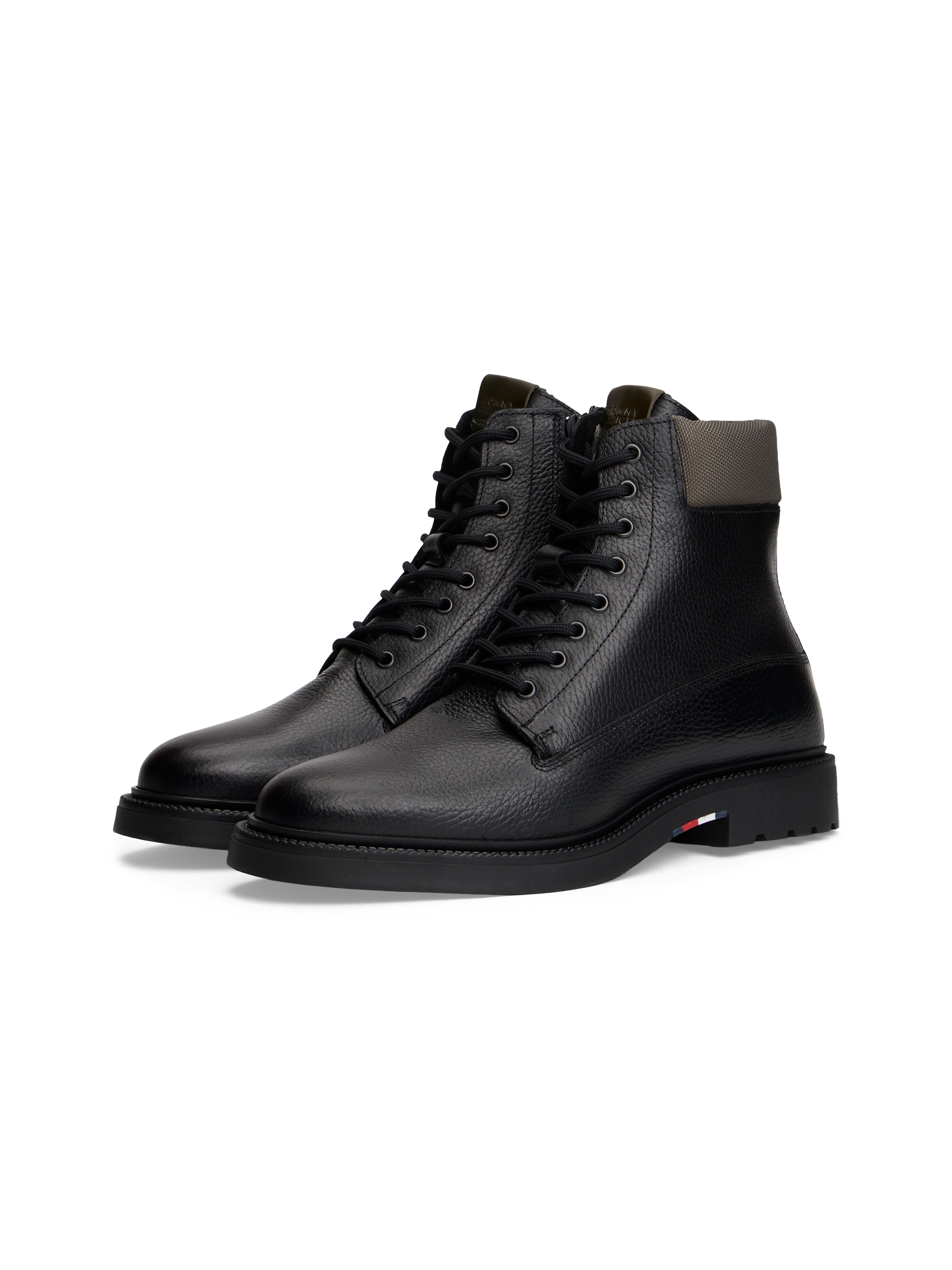 Tommy Hilfiger Schnürboots »HILFIGER COMFORT LWT WRM MX BOOT«  , Herbstboots, Schnürstiefelette mit Logo-Aufnäher an der Schuhzunge