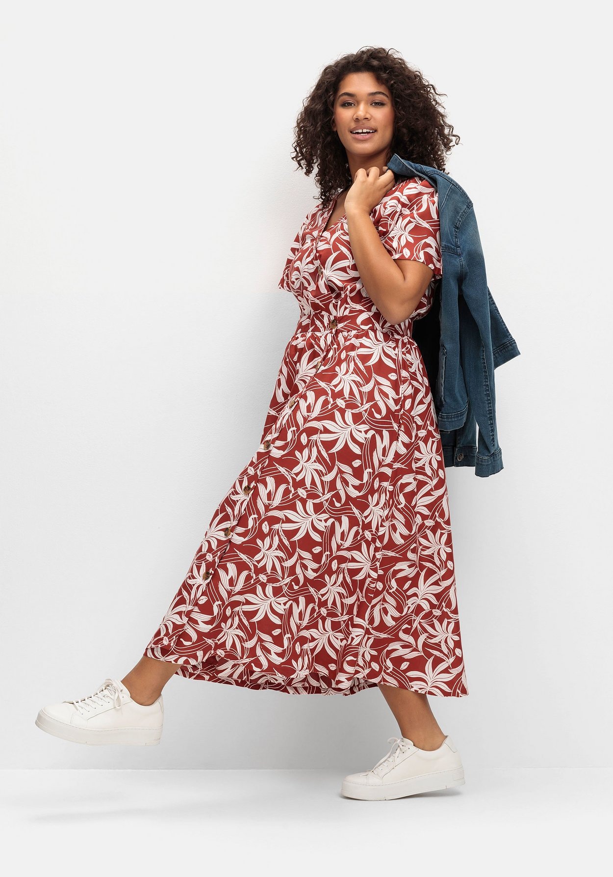 Sheego Druckkleid »Maxikleid mit weitschwingendem Rockteil«