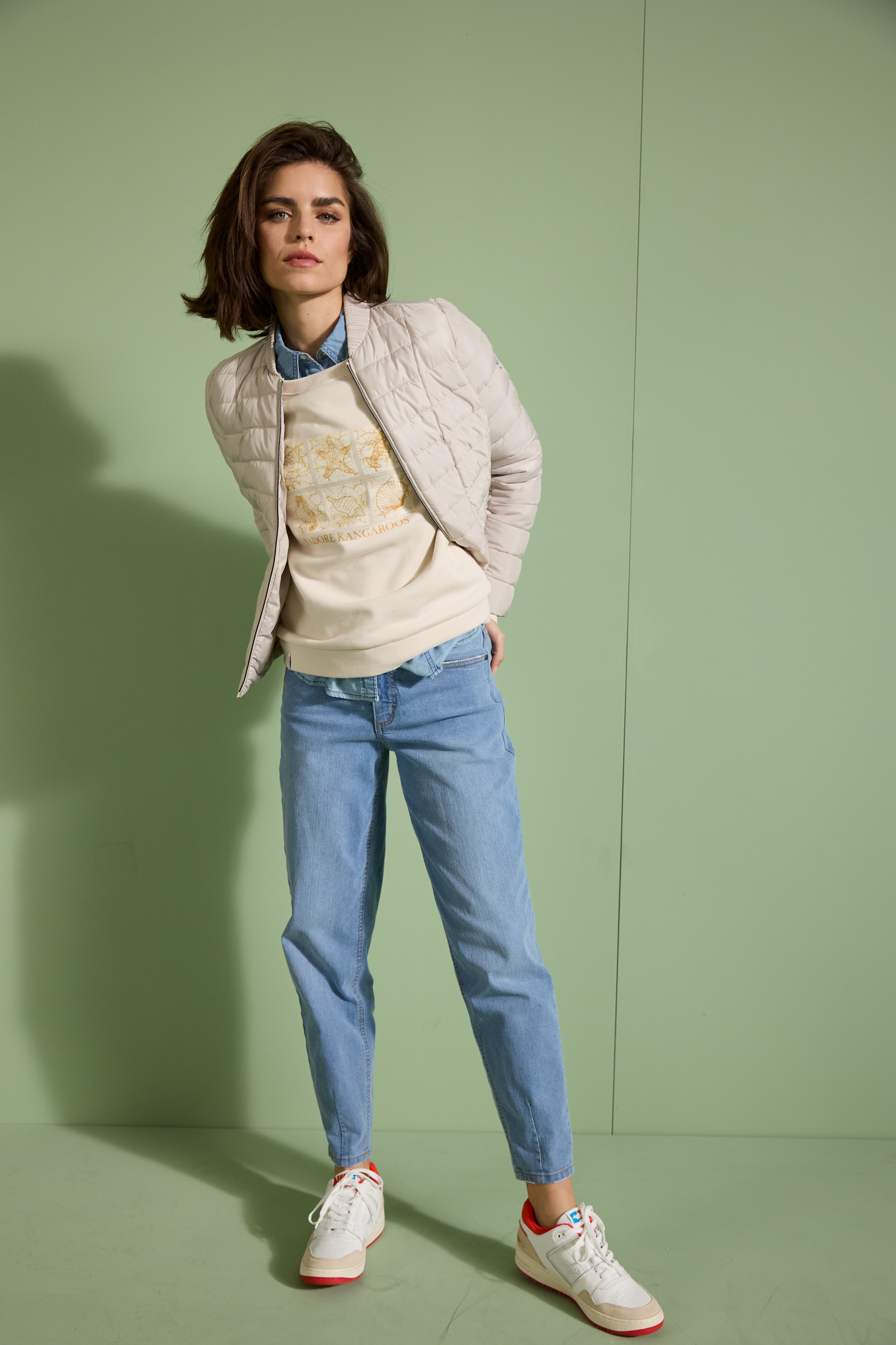 KangaROOS Steppjacke Übergangsjacke, figurbetonter Schnitt,  hüftlange Passform
