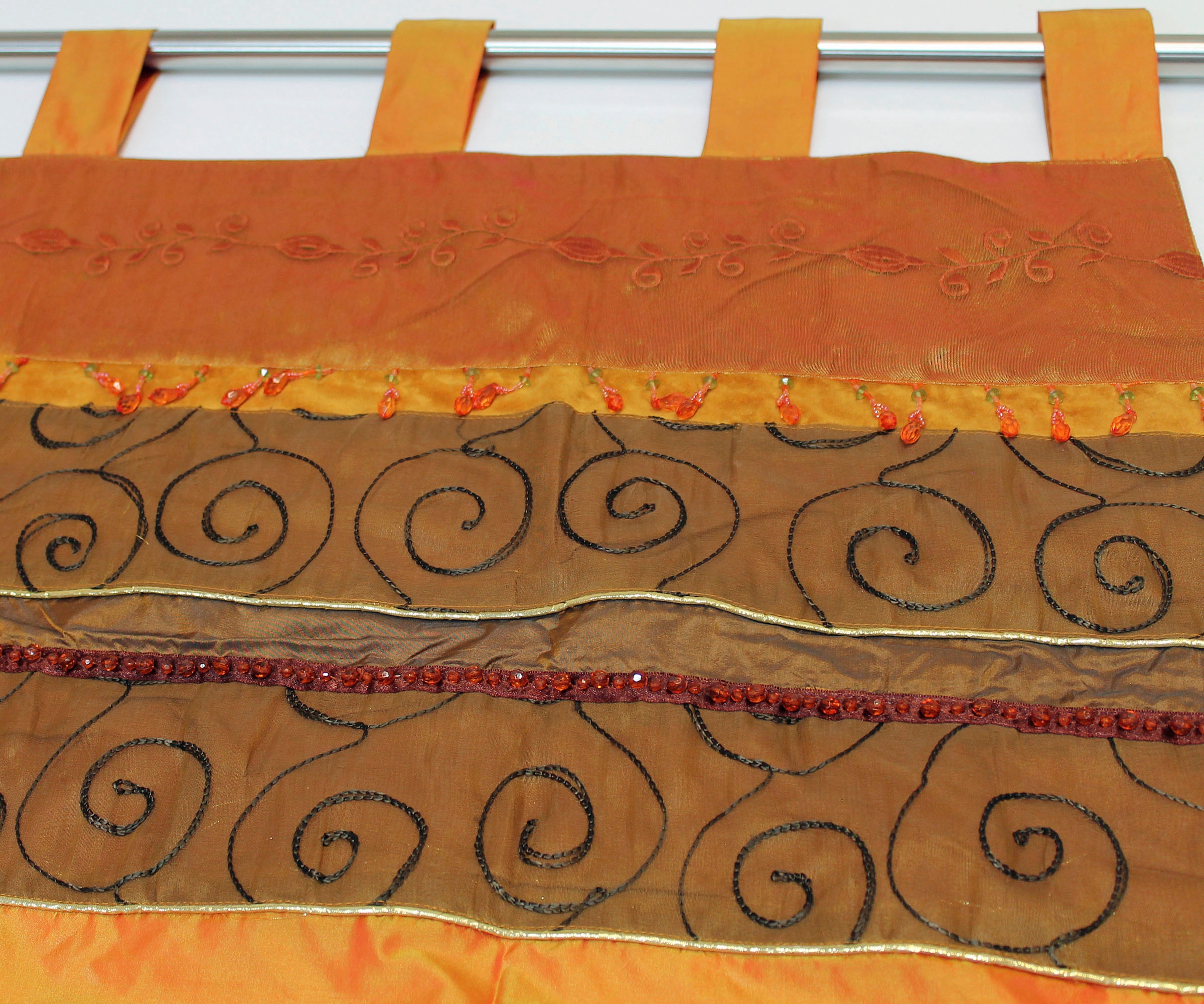 HOSSNER - ART OF HOME DECO Gardine »Oeschinensee«, (1 St.), Schlaufenschal mit Kunststoffhänger