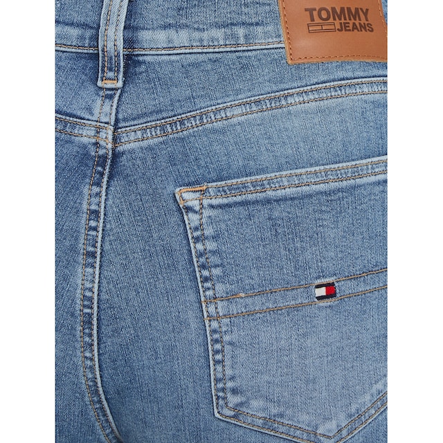 Tommy Jeans Skinny-fit-Jeans »Jeans SYLVIA HR SSKN CG4«, mit Logobadge und  Labelflags im OTTO Online Shop