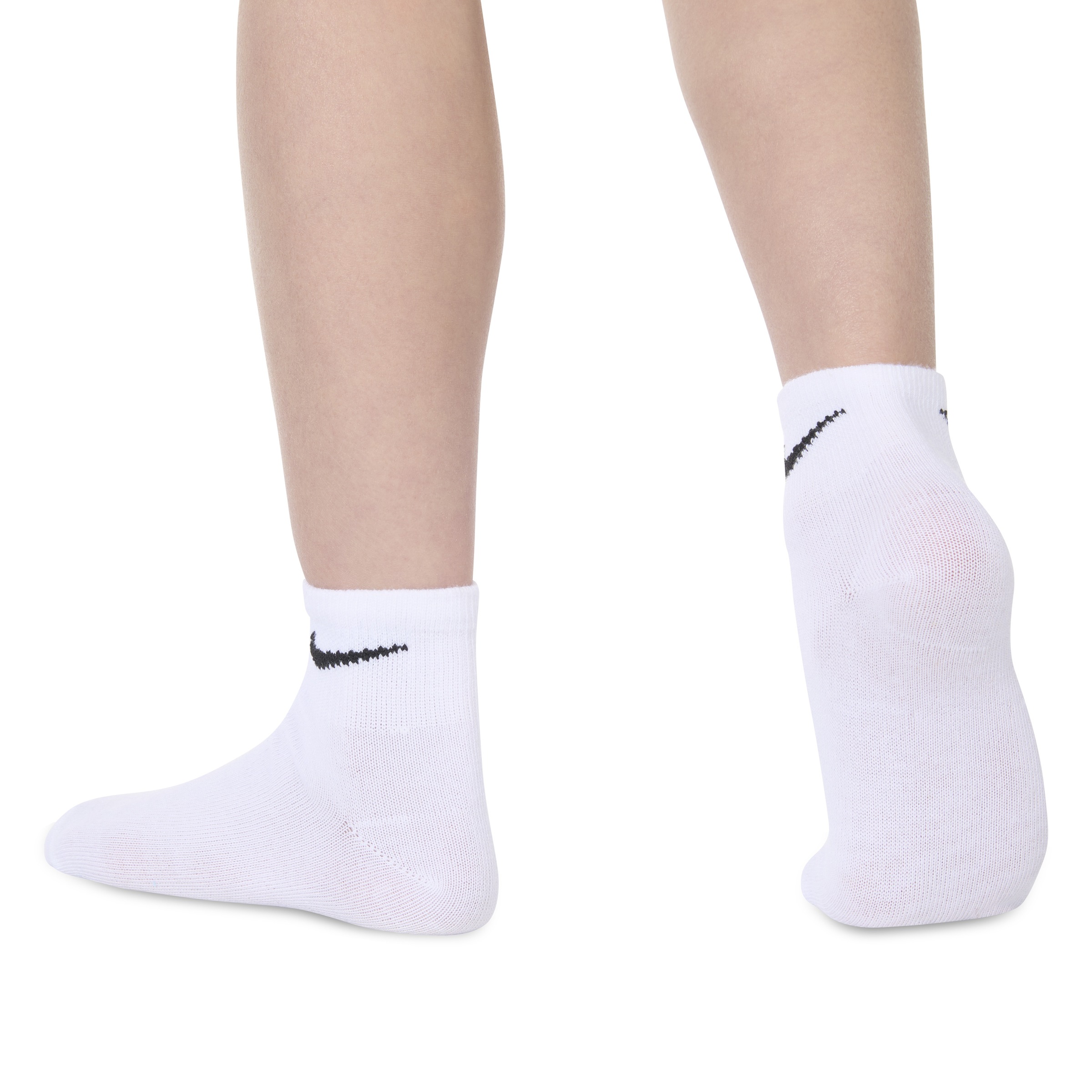 Nike Sportswear Sportsocken »NHN NIKE BASIC PACK QUARTER« Packung, 6 Stk. tlg. für Kinder (4-5 Jahre), für sportive Aktivitäten, mit Labelstickerei