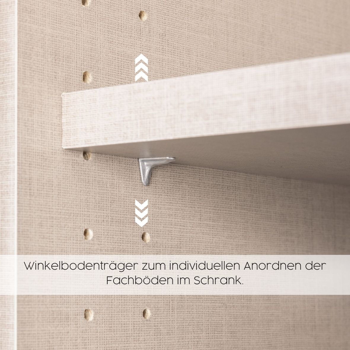 rauch Schwebetürenschrank »Kleiderschrank Schrank Garderobe TOPSELLER ASTANA« 3 Ausstattungen BASIC/CLASSIC/PREMIUM (inkl. SOFT-CLOSE-FUNKTION),  mit 3 Spiegelelementen, Metallgriffleisten alufarbig MADE IN GERMANY