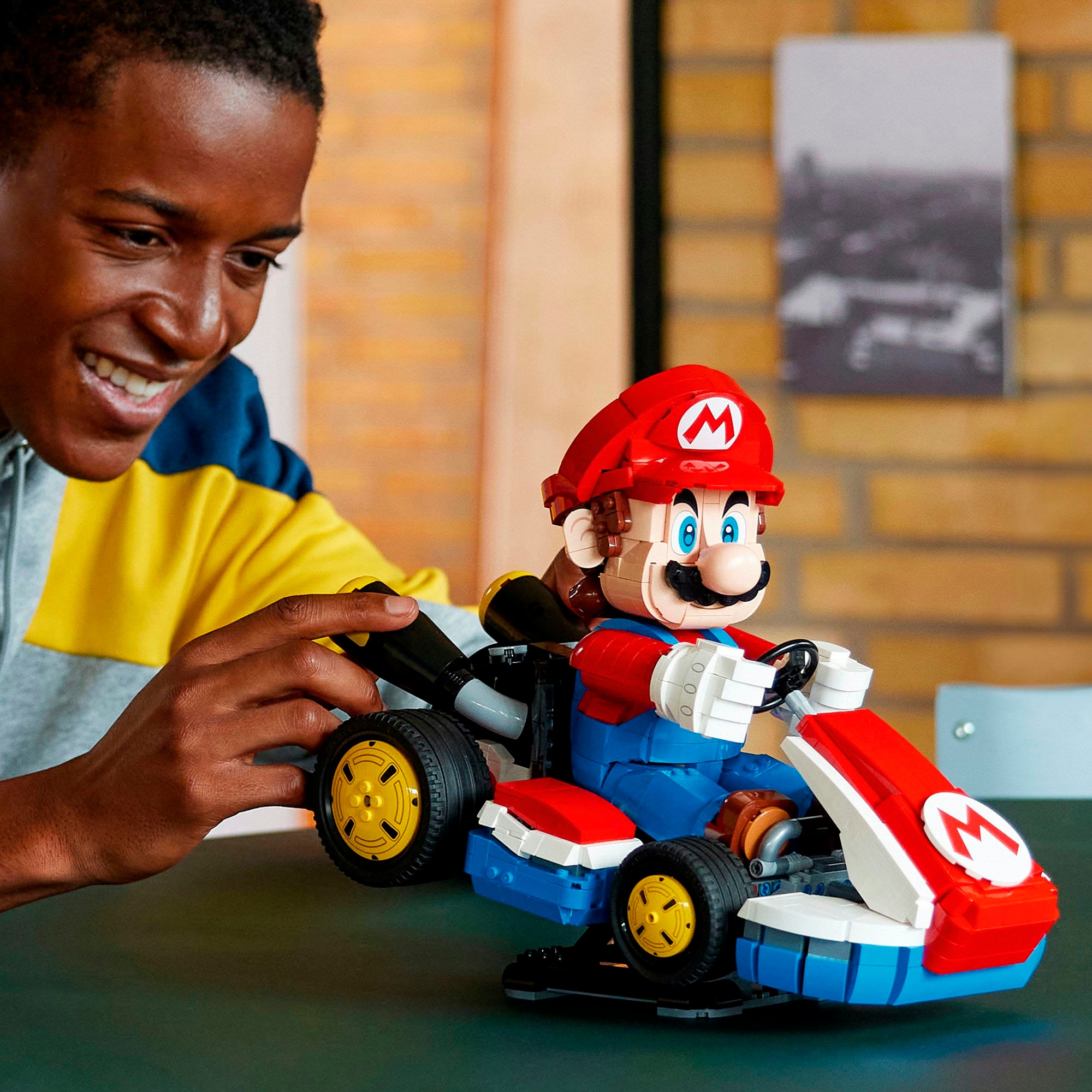 LEGO® Konstruktionsspielsteine »Mario Kart: Mario & Standard-Kart (72037), LEGO Super Mario«, (1972 St.), Made in Europe