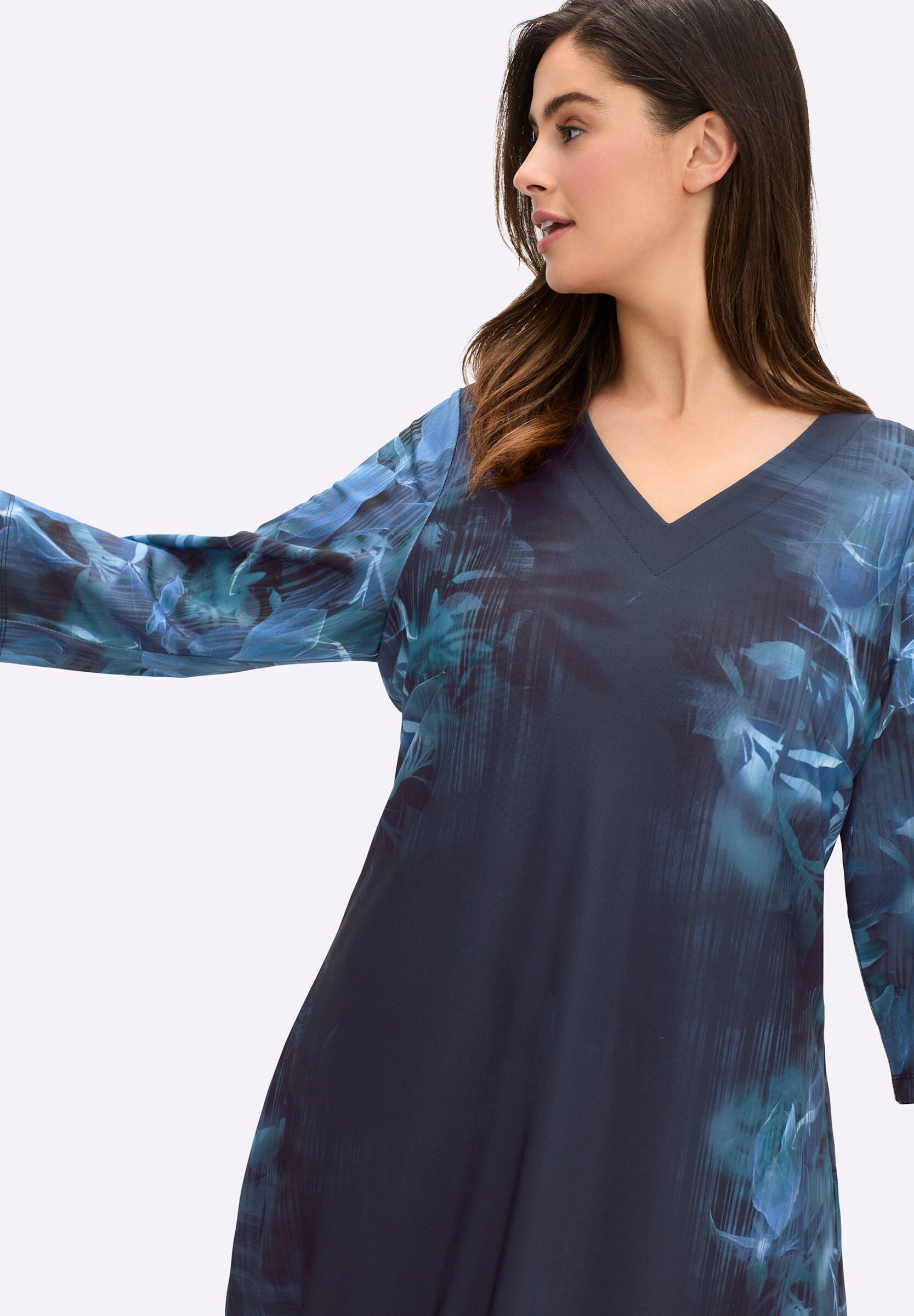 Sheego Shirtkleid »Jersey-Kleid Jerseykleid mit streckendem V-Ausschnitt« Ohne Taschen