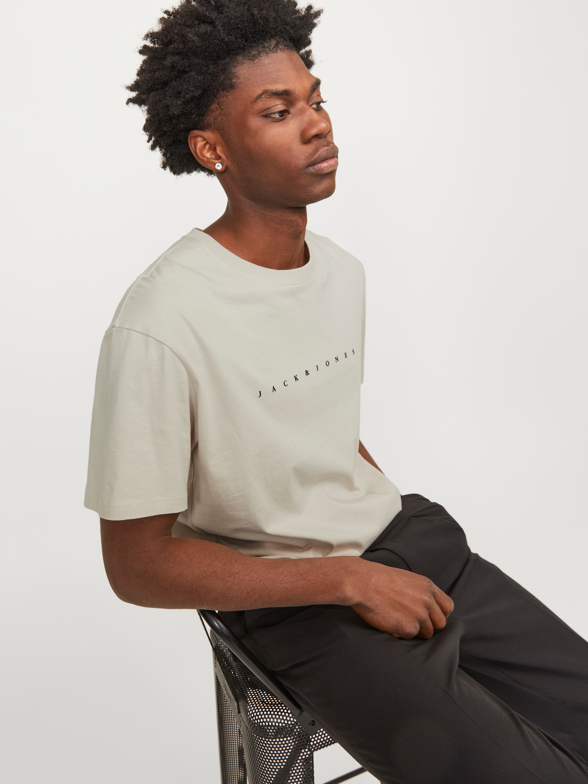Jack & Jones Rundhalsshirt »JJESTAR mit Pigmentprint und Baumwollgefühl« Baumwolle, relaxed fit