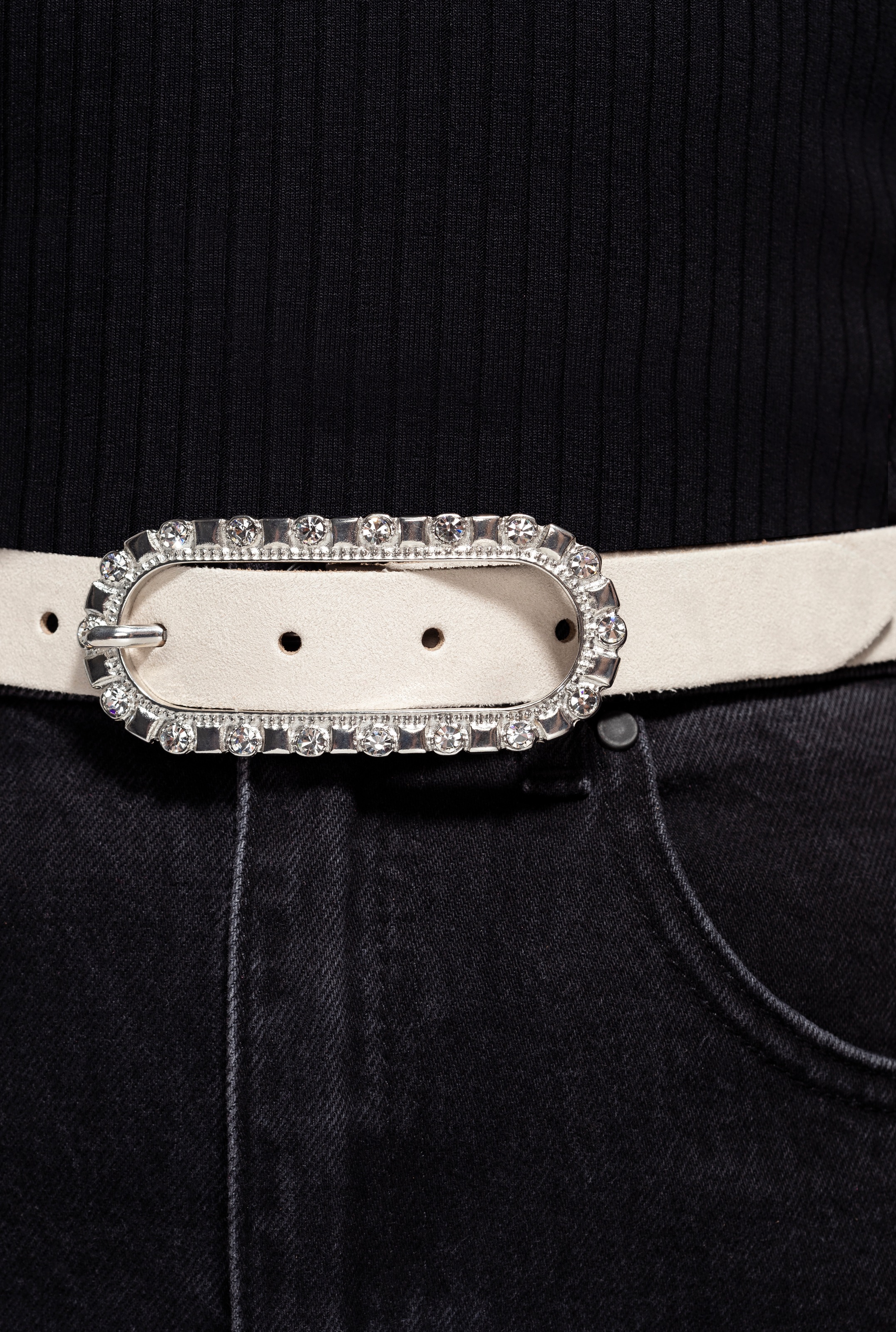Tamaris Ledergürtel, femininer Look, Schließe mit Glitzersteinen besetzt