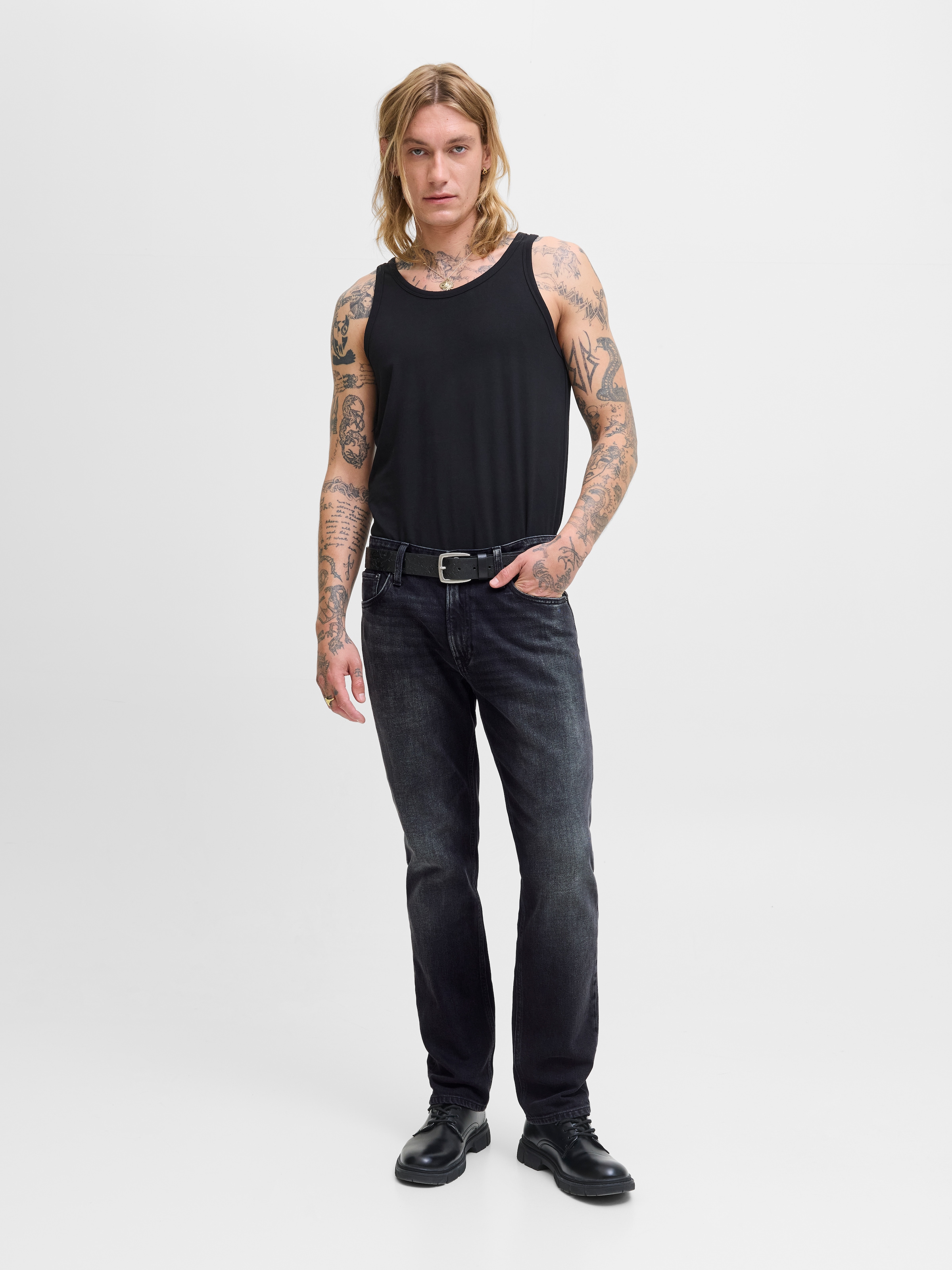 Jack & Jones Regular-fit-Jeans »JJICLARK im Used-Look, Stretchkomfort und niedrige Leibhöhe«, mit Abriebeffekten