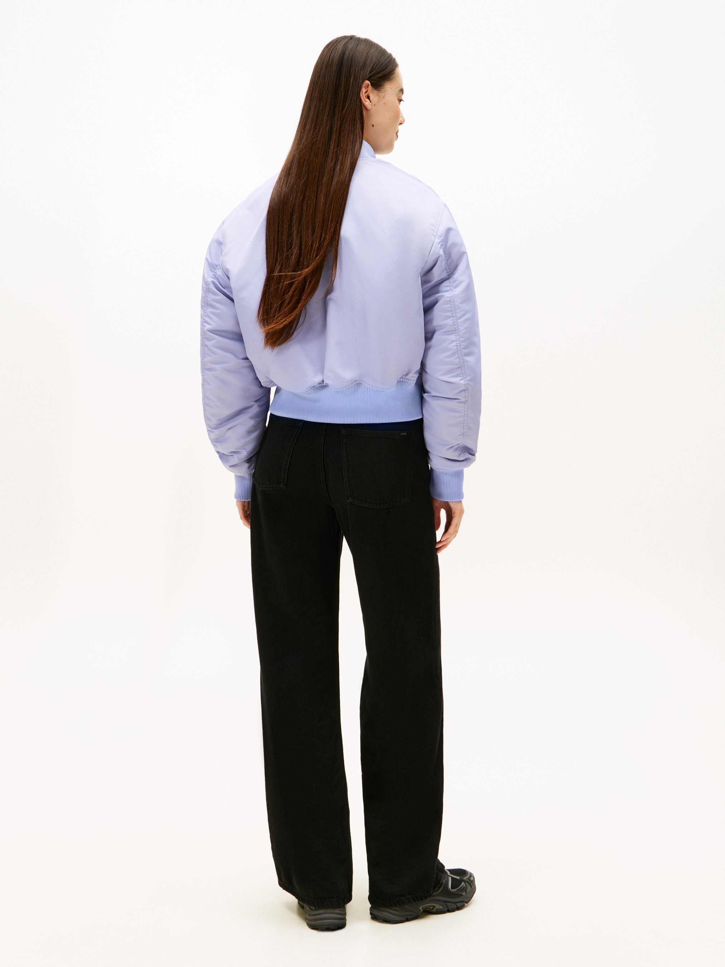 Tommy Jeans Bomberjacke »TJW ESSENTIAL BOMBER JACKET« ohne Kapuze Mit Reißverschlusstaschen an den Ärmeln