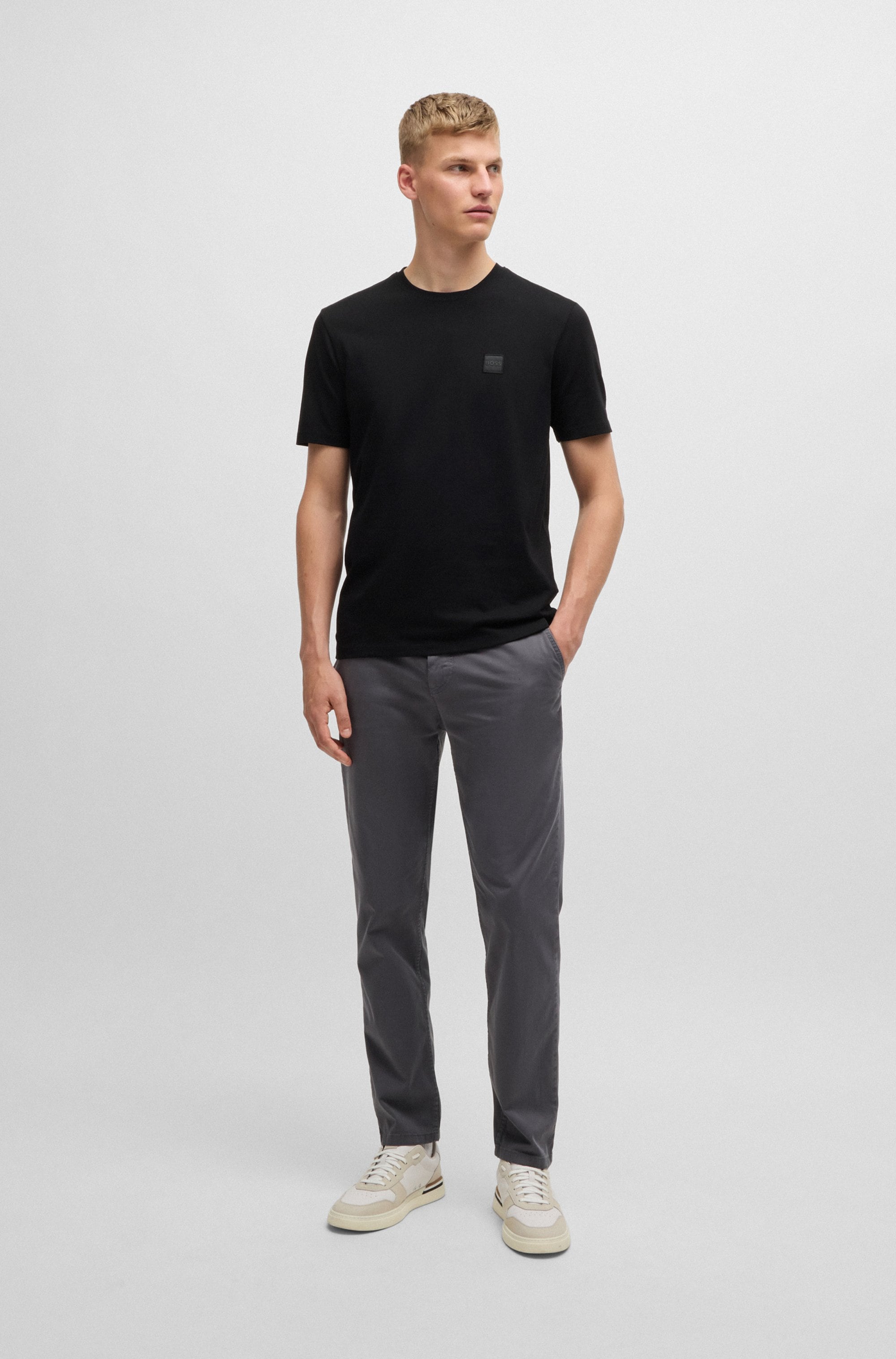 BOSS ORANGE T-Shirt »Tales«, mit BOSS Stickerei auf der Brust